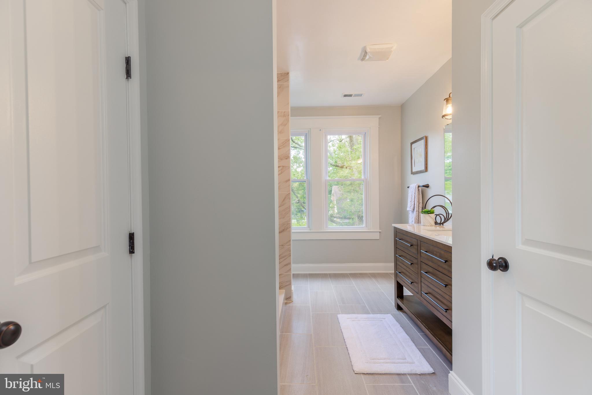 BEVERLY HILLS - Residential