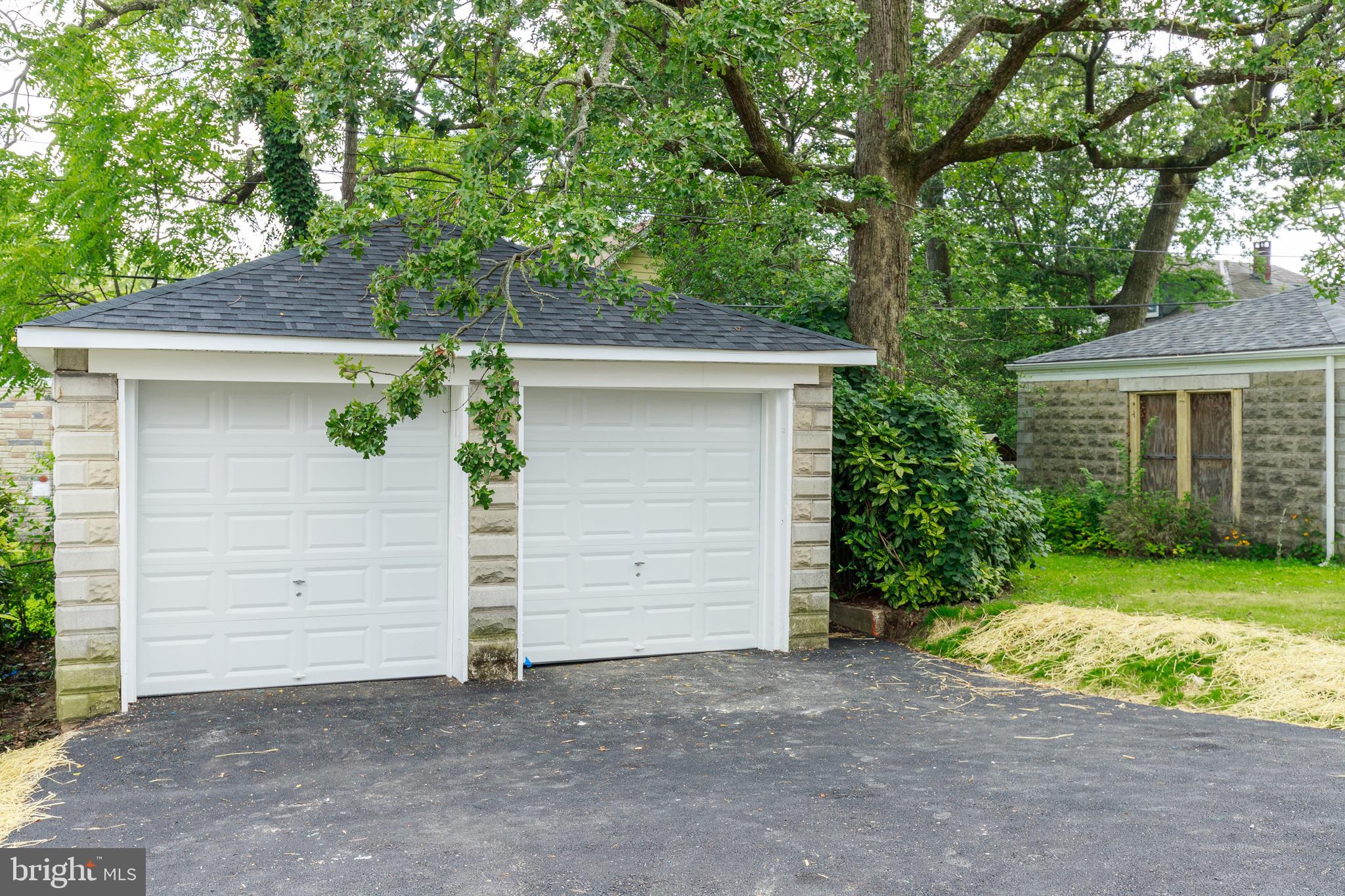 BEVERLY HILLS - Residential