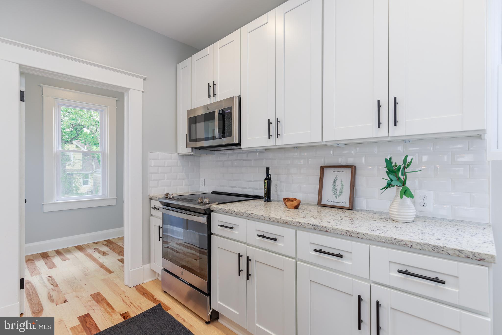 BEVERLY HILLS - Residential