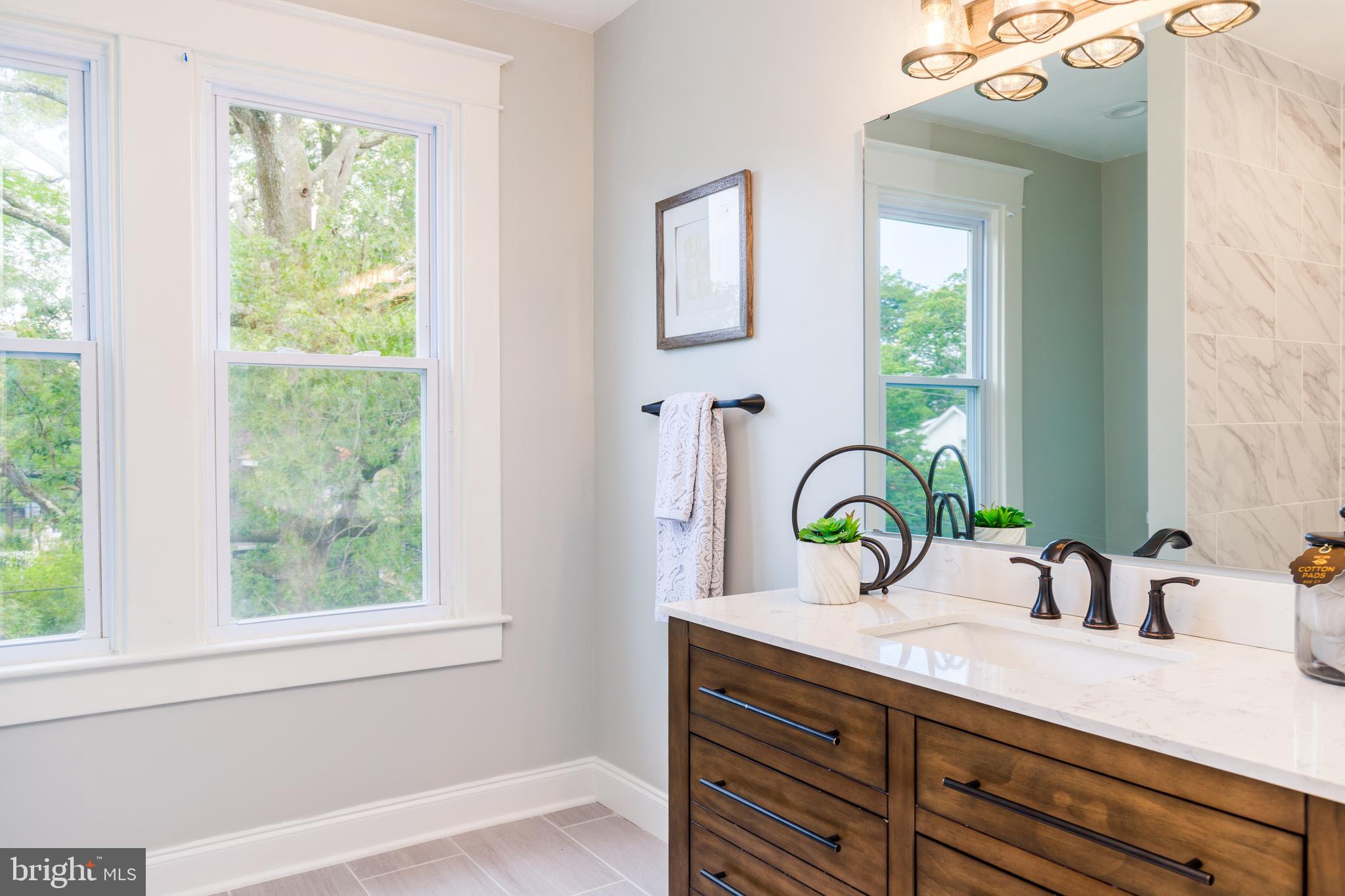 BEVERLY HILLS - Residential