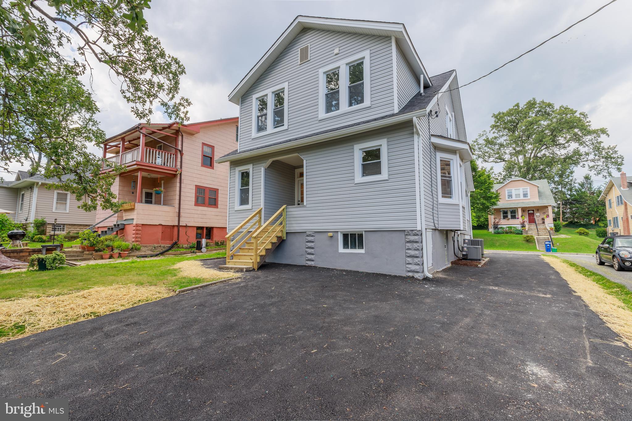 BEVERLY HILLS - Residential