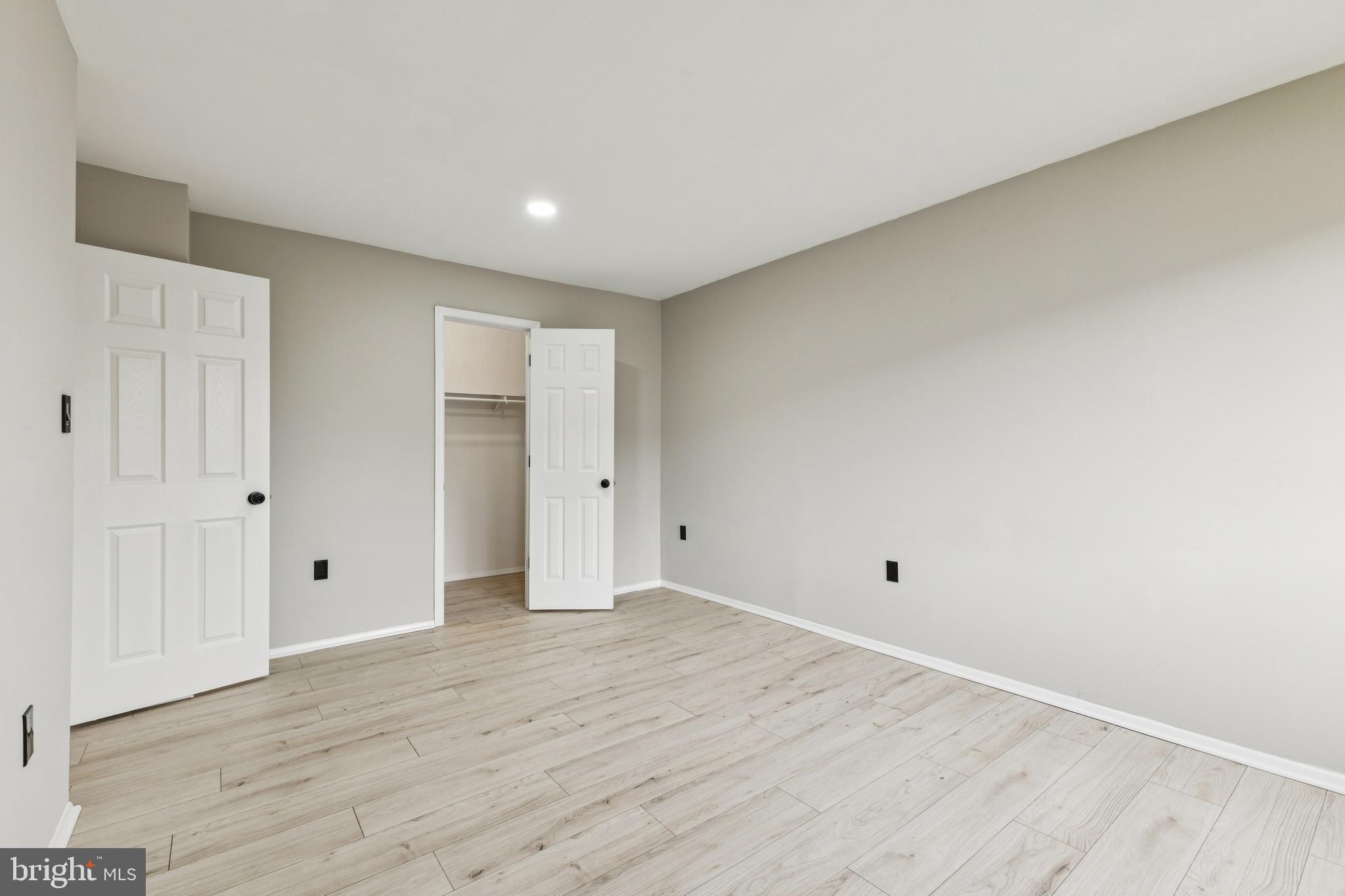 OCCOQUAN RIDGE CONDO - Residential