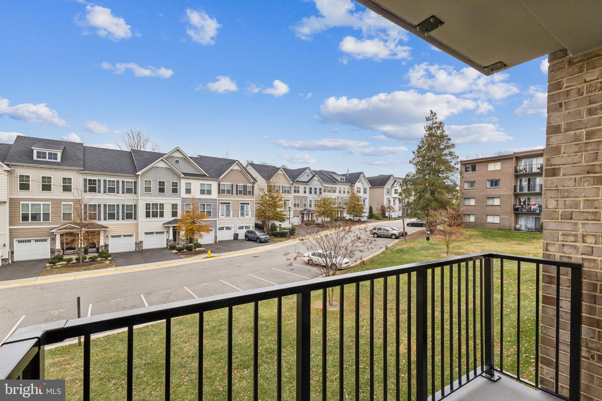 OCCOQUAN RIDGE CONDO - Residential