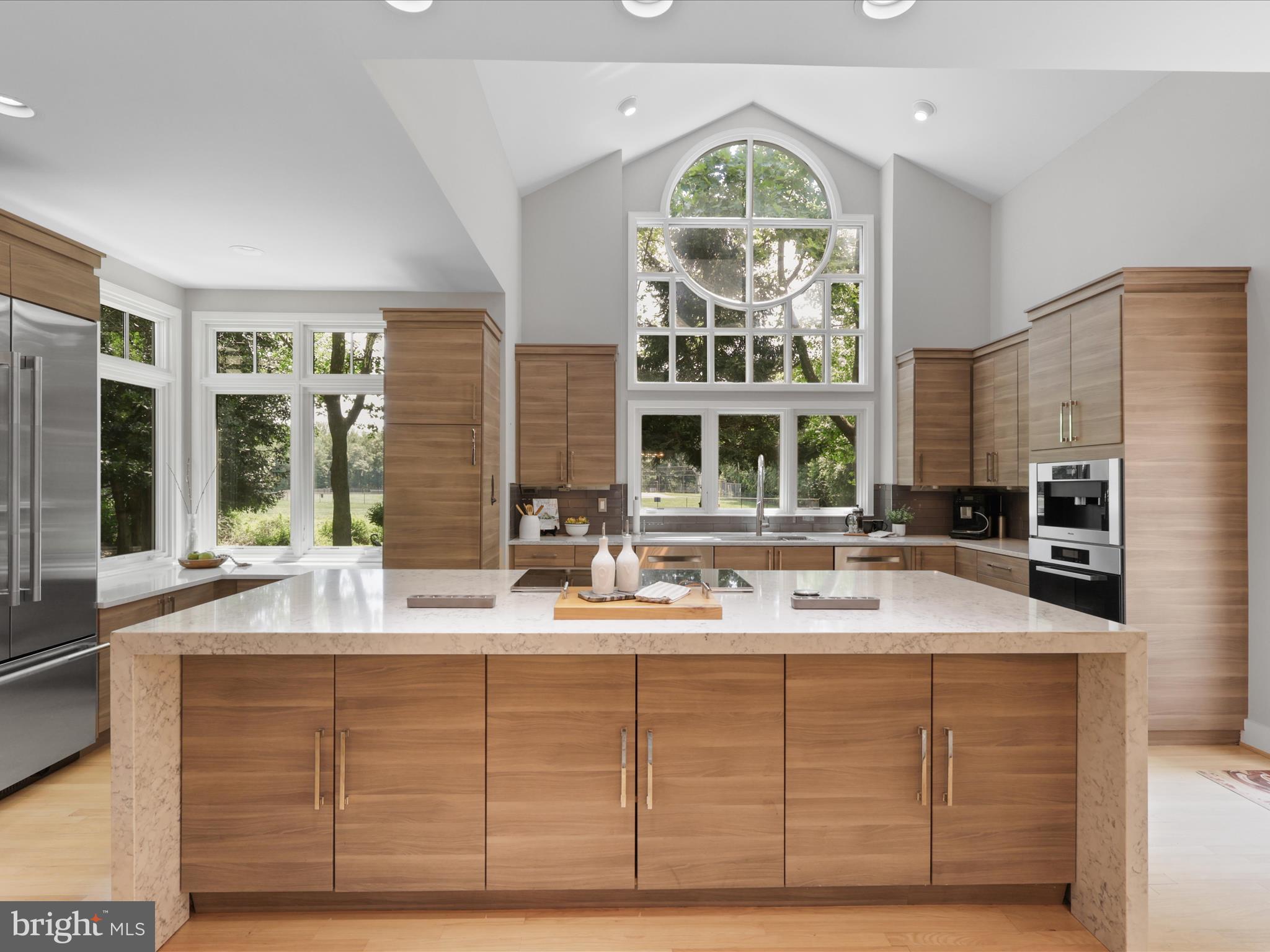 NEWPORT SHORES - Residential