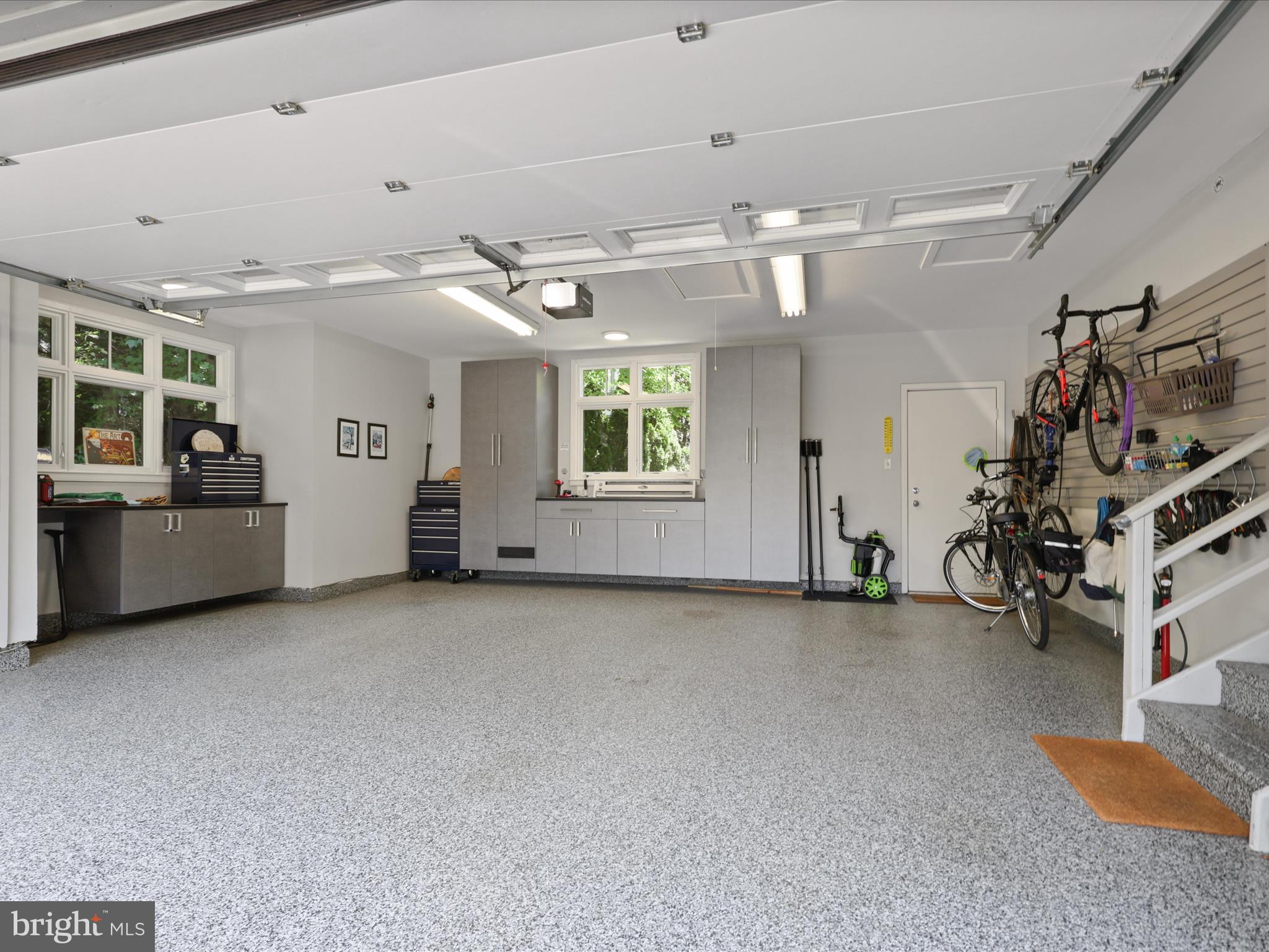 NEWPORT SHORES - Residential