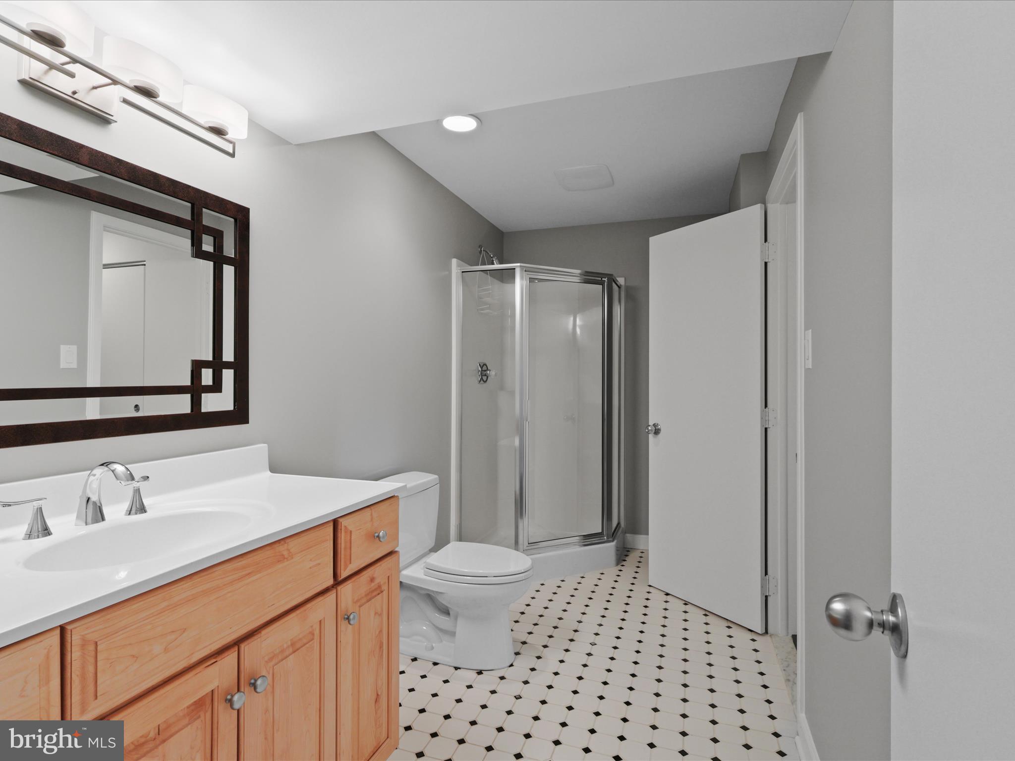 NEWPORT SHORES - Residential