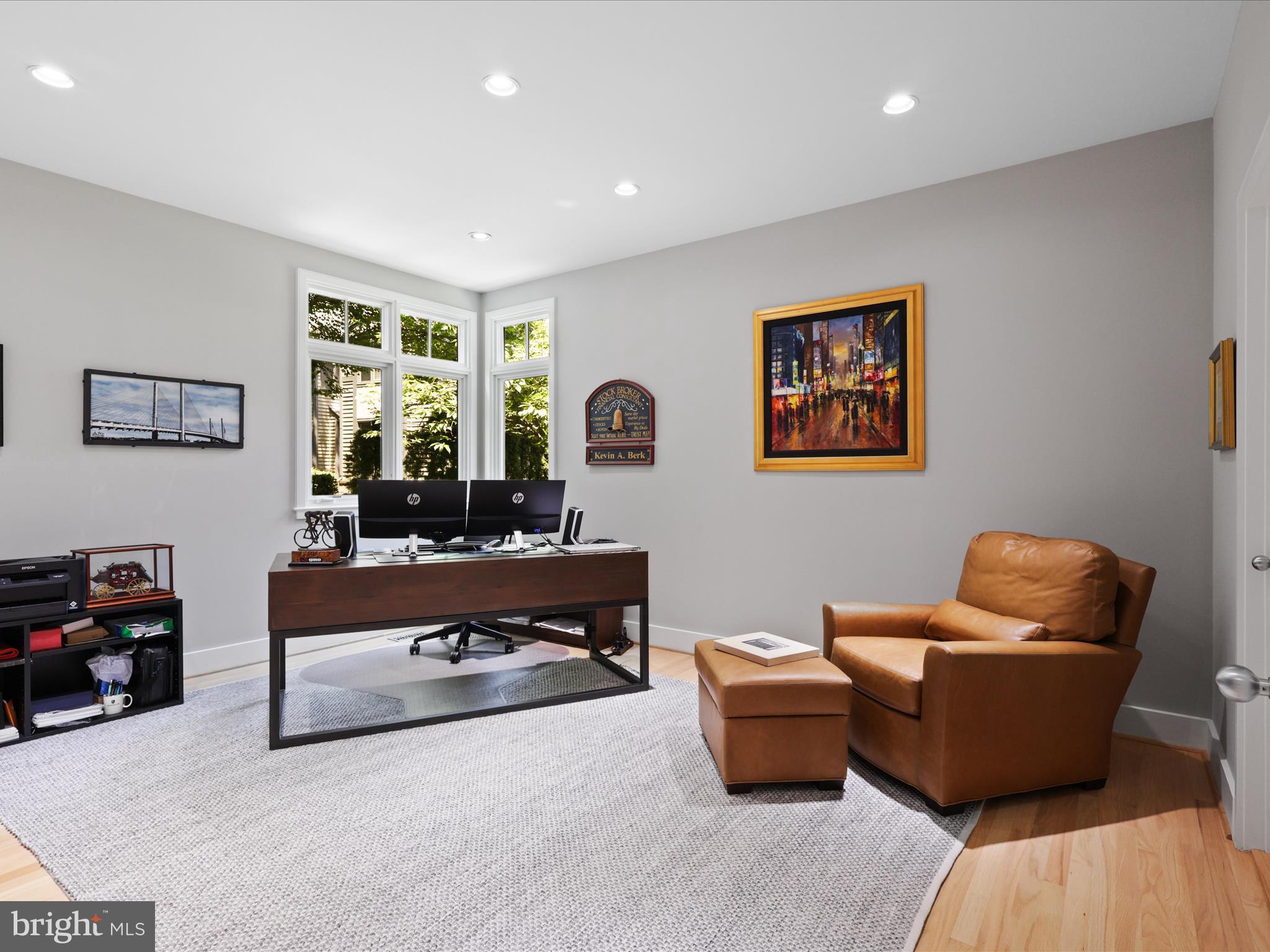 NEWPORT SHORES - Residential