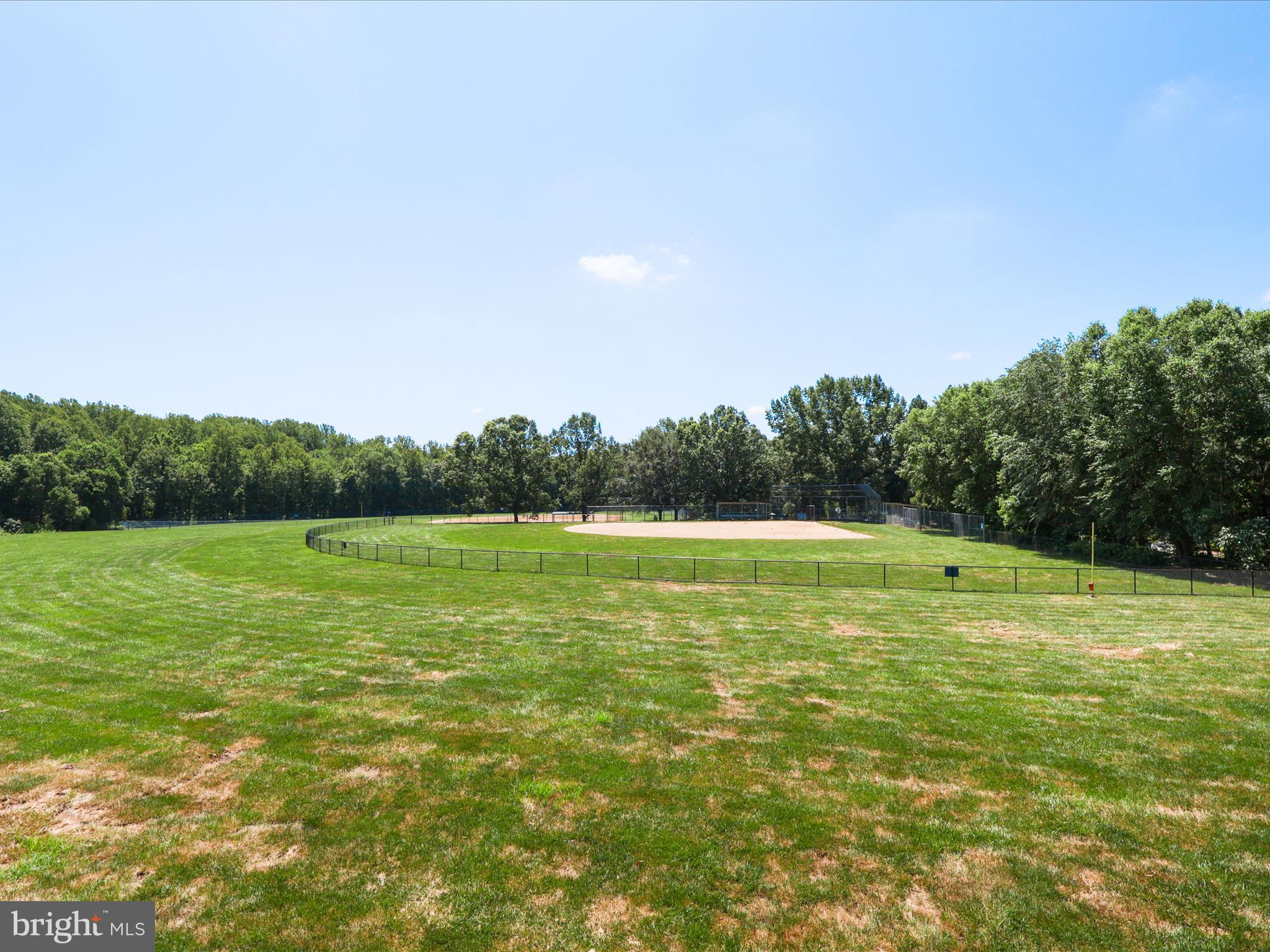 NEWPORT SHORES - Residential