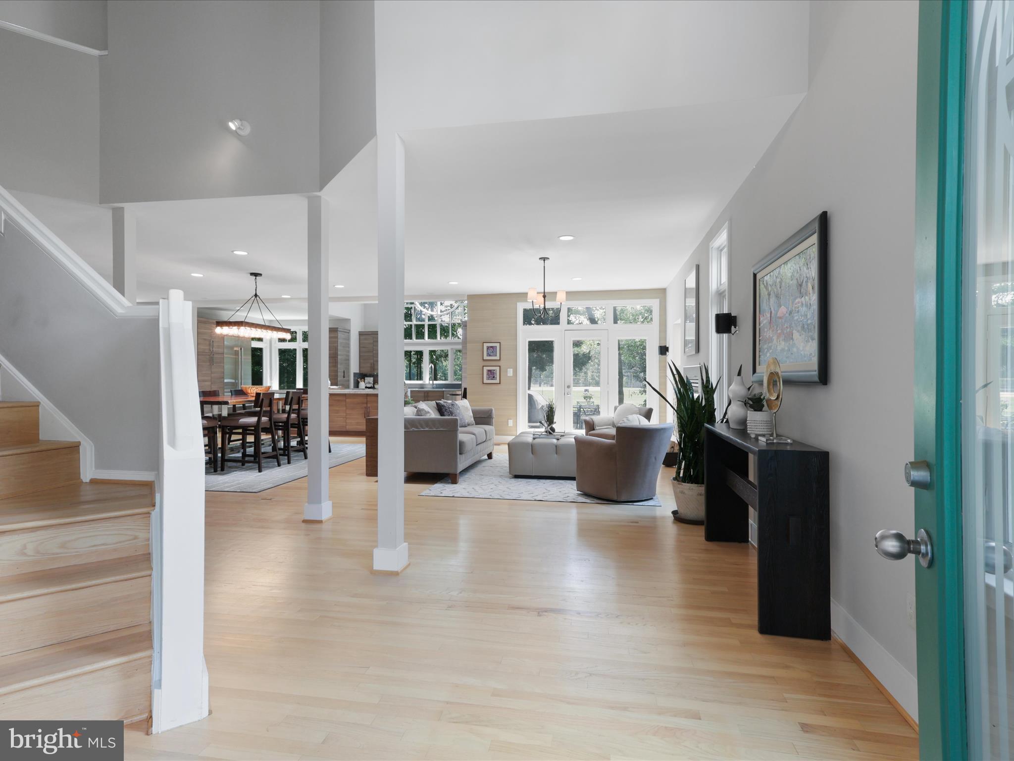 NEWPORT SHORES - Residential