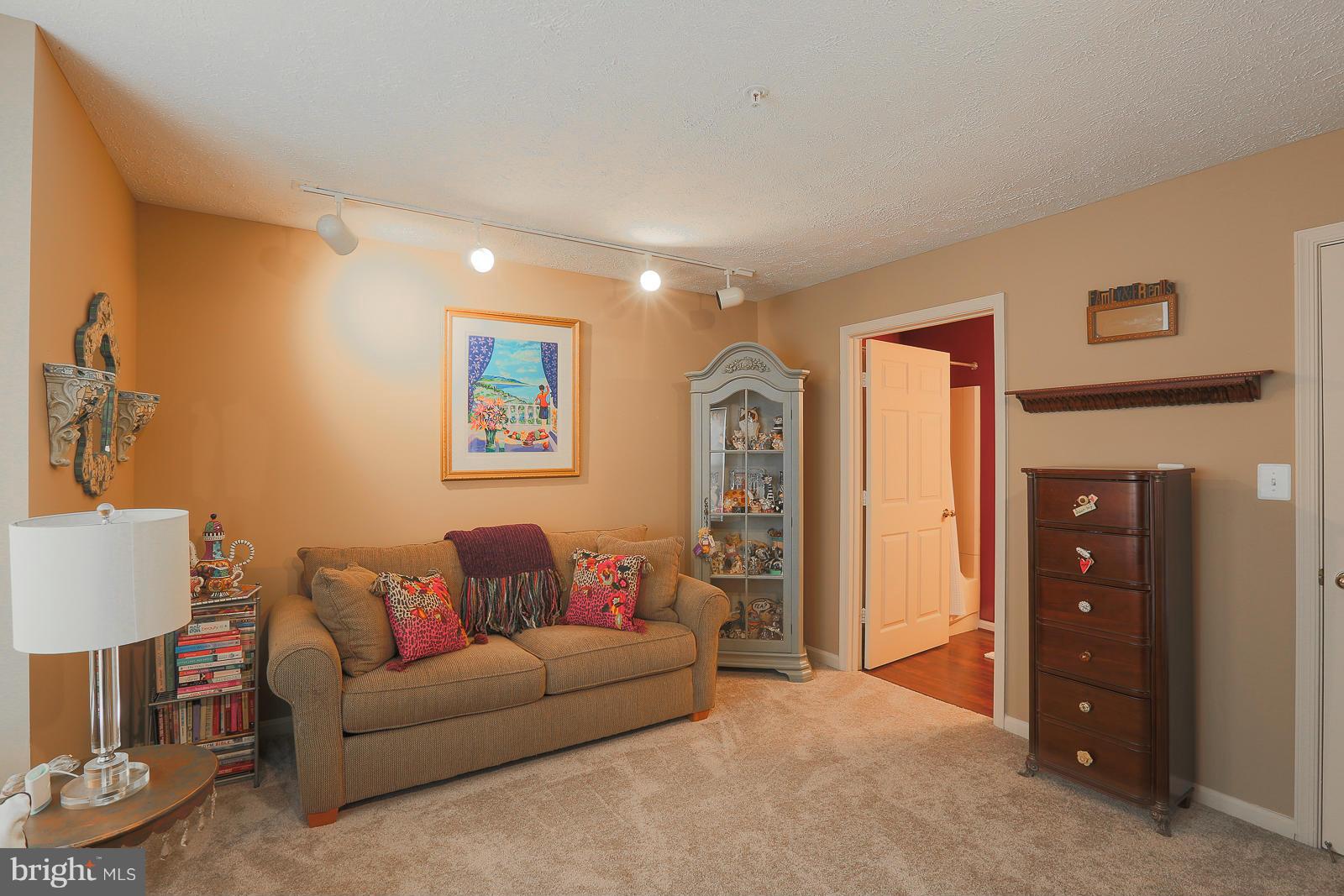 TIMBERGROVE - Residential