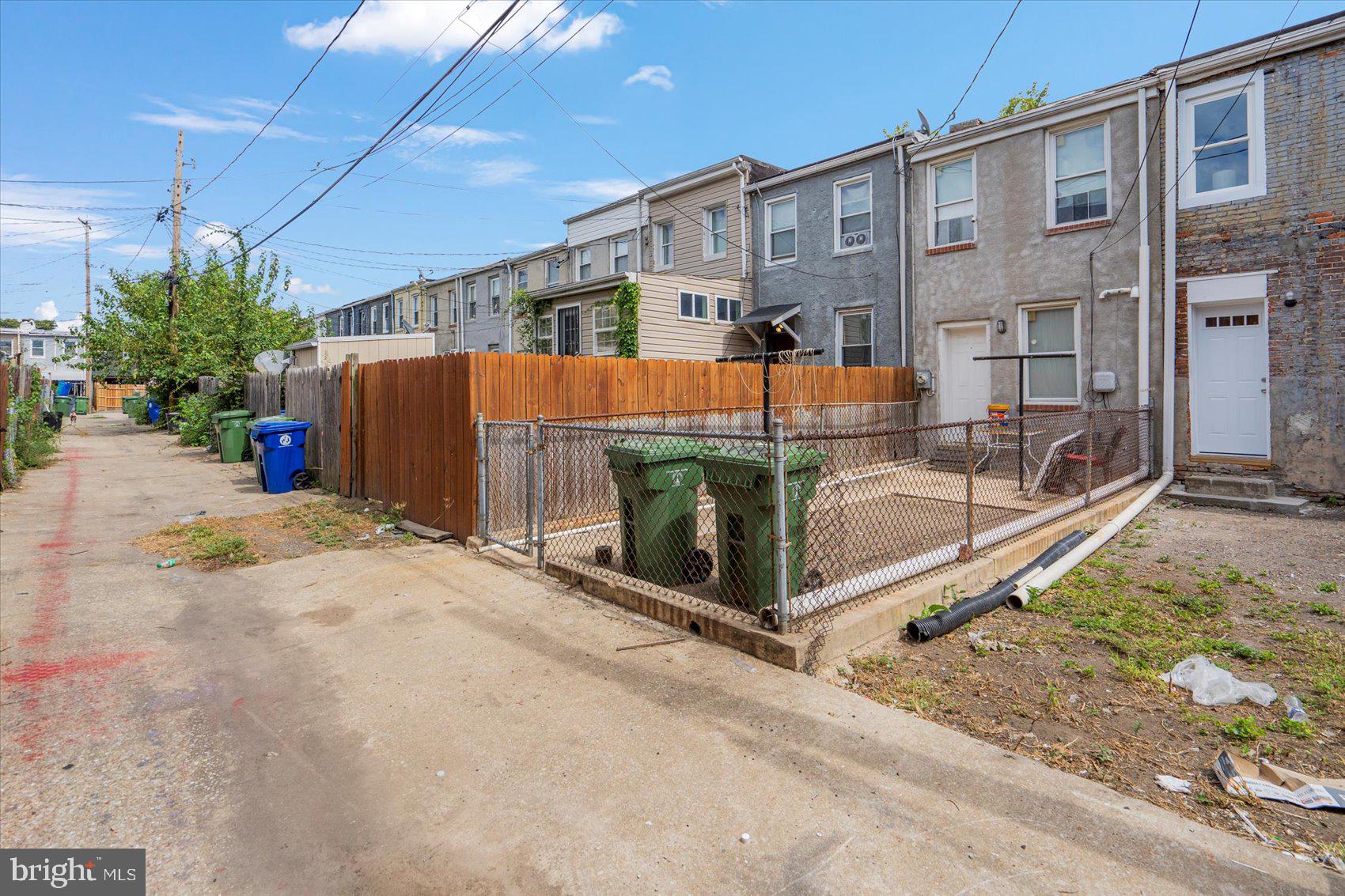 WASHINGTON VILLAGE - Residential Lease