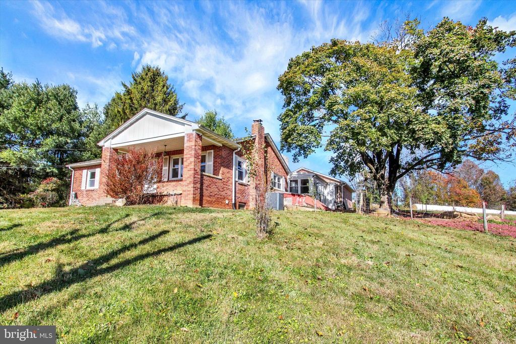 Photo of 6674 Steltz Road, GLEN ROCK, PA 17327 (MLS # PAYK2092758)