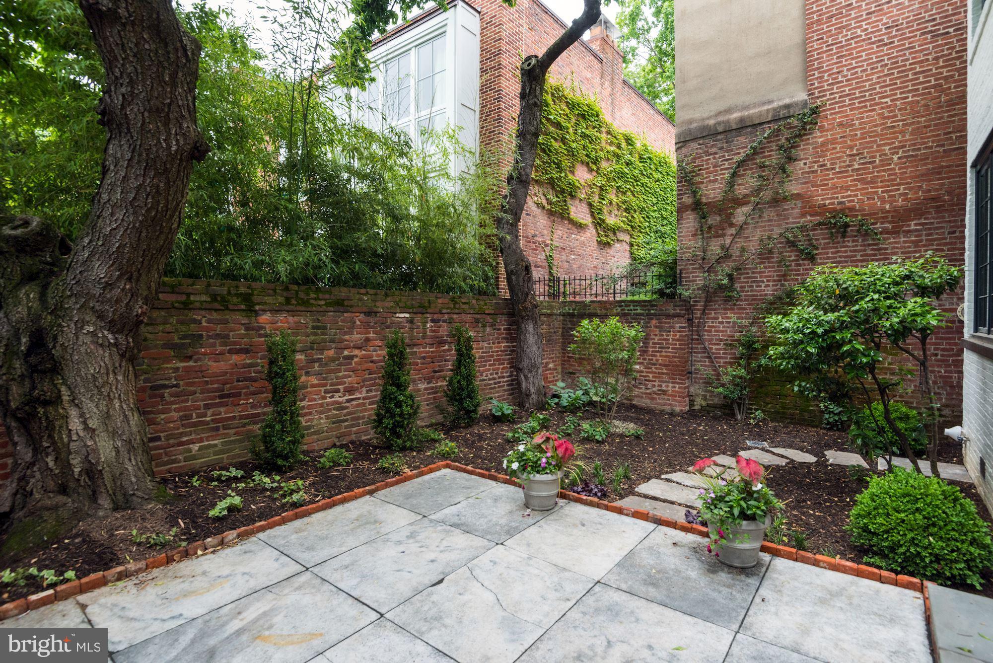 GEORGETOWN - Residential