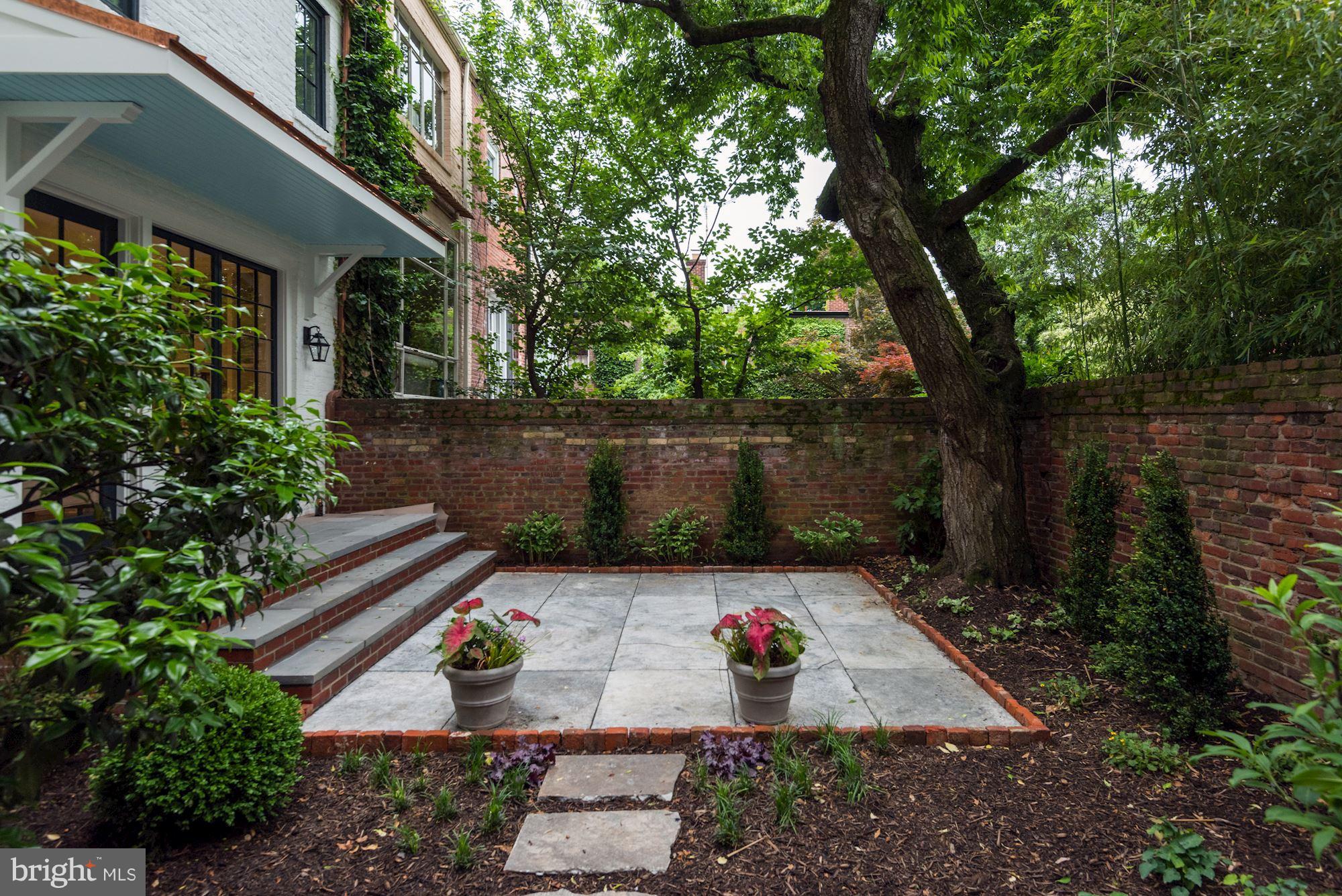 GEORGETOWN - Residential