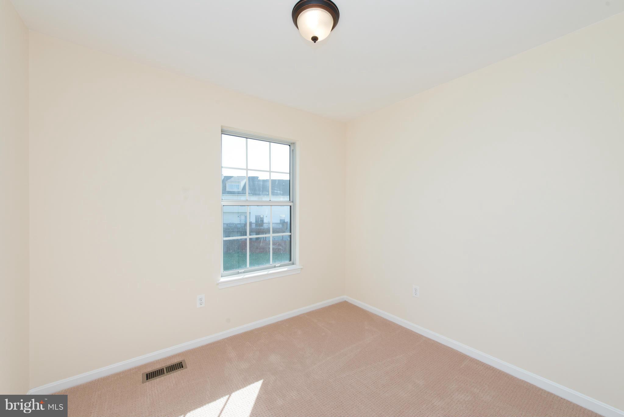 STONEY BEACH - Residential