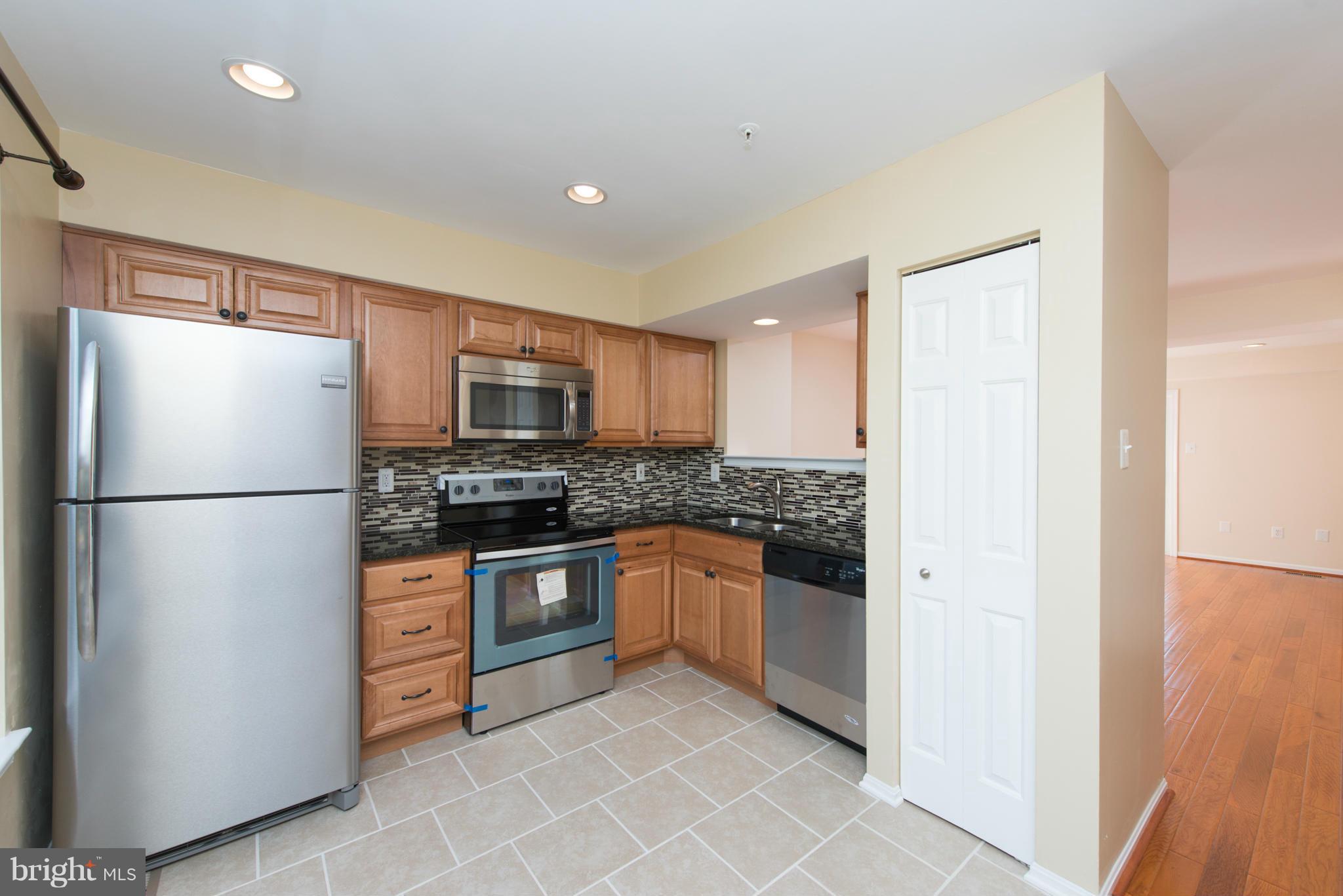 STONEY BEACH - Residential