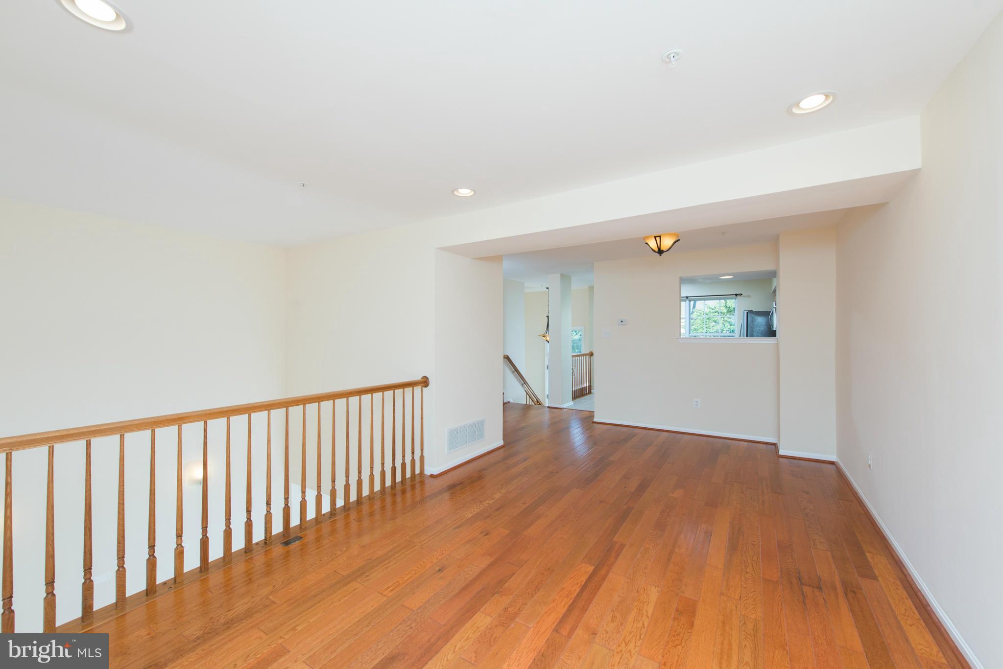 STONEY BEACH - Residential