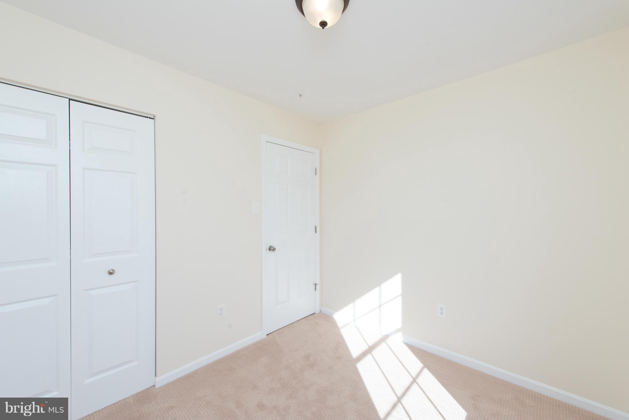 STONEY BEACH - Residential