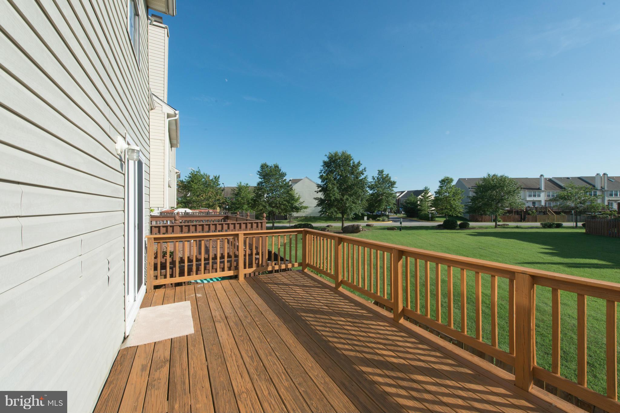 STONEY BEACH - Residential