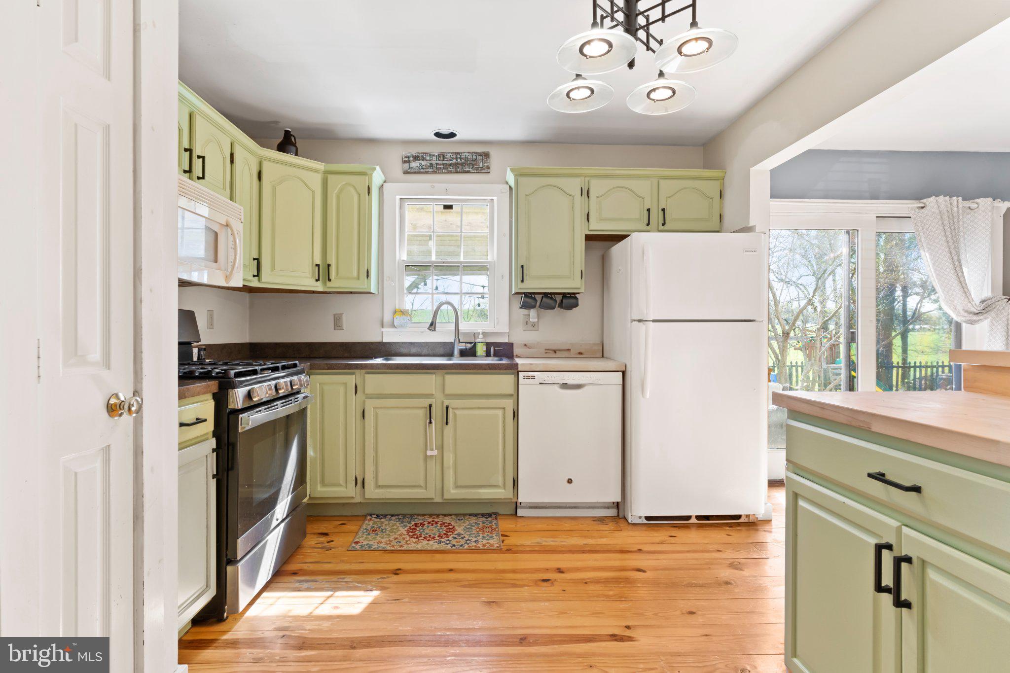 BEAVER COLONY - Residential