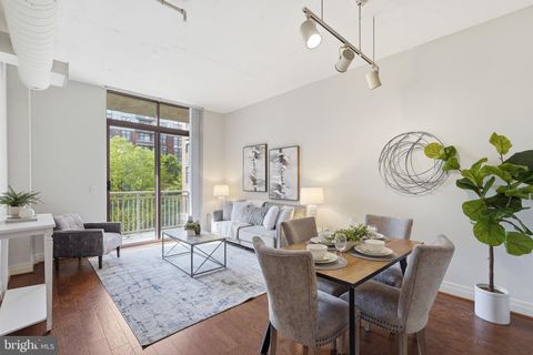 Photo of 1201 N Garfield Street #401, ARLINGTON, VA 22201 (MLS # VAAR2070900)