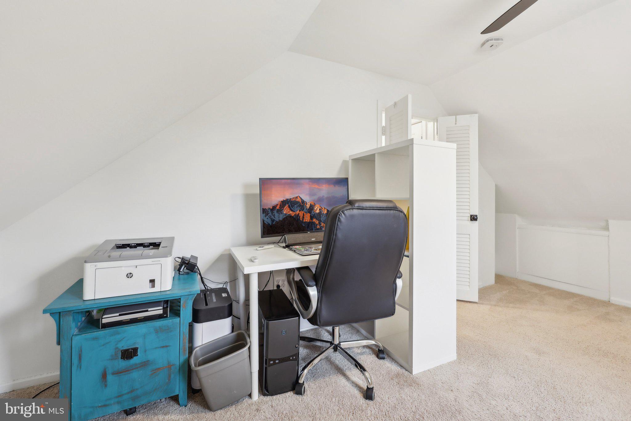 BUCKNELL MANOR - Residential