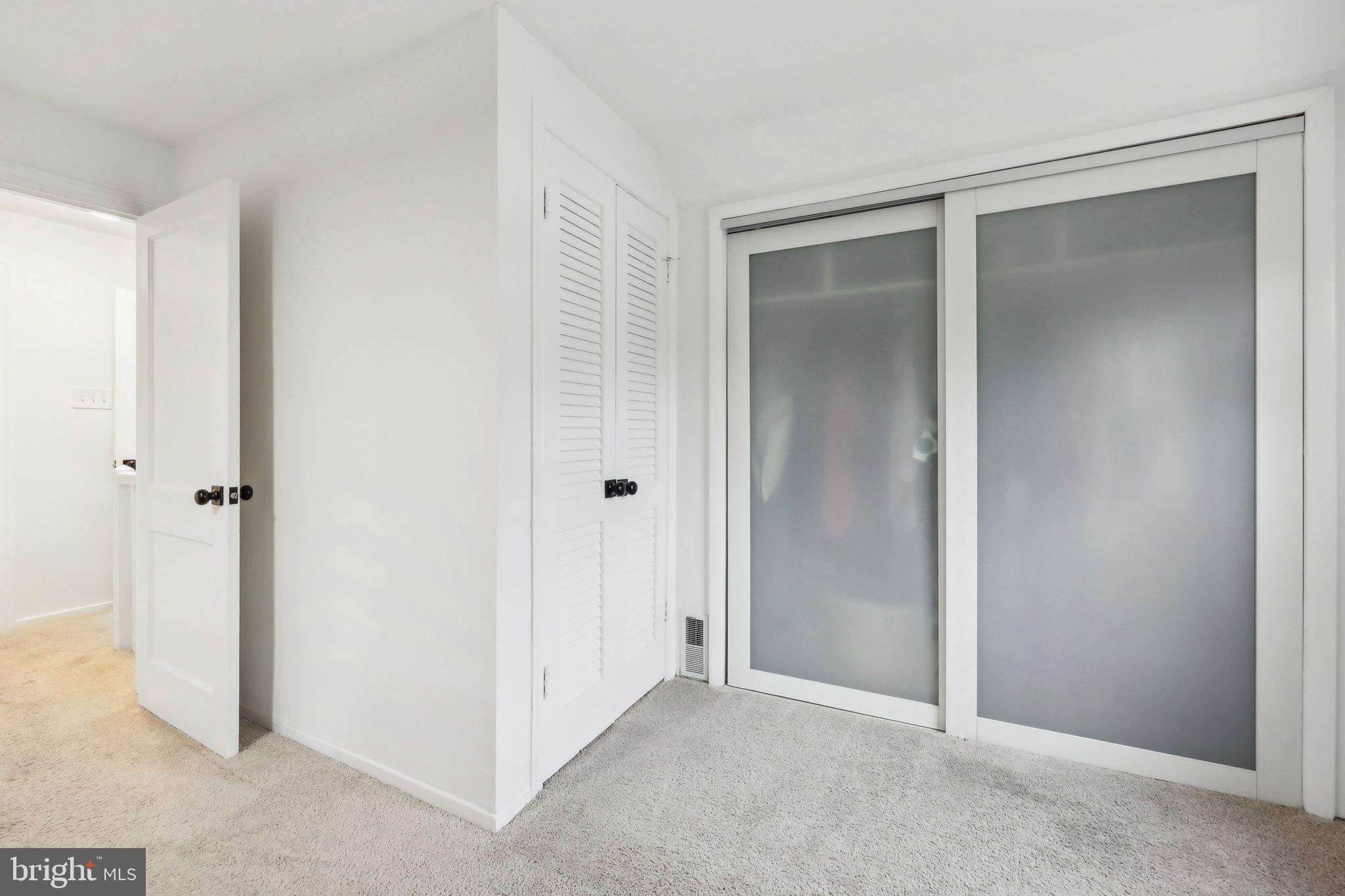 BUCKNELL MANOR - Residential