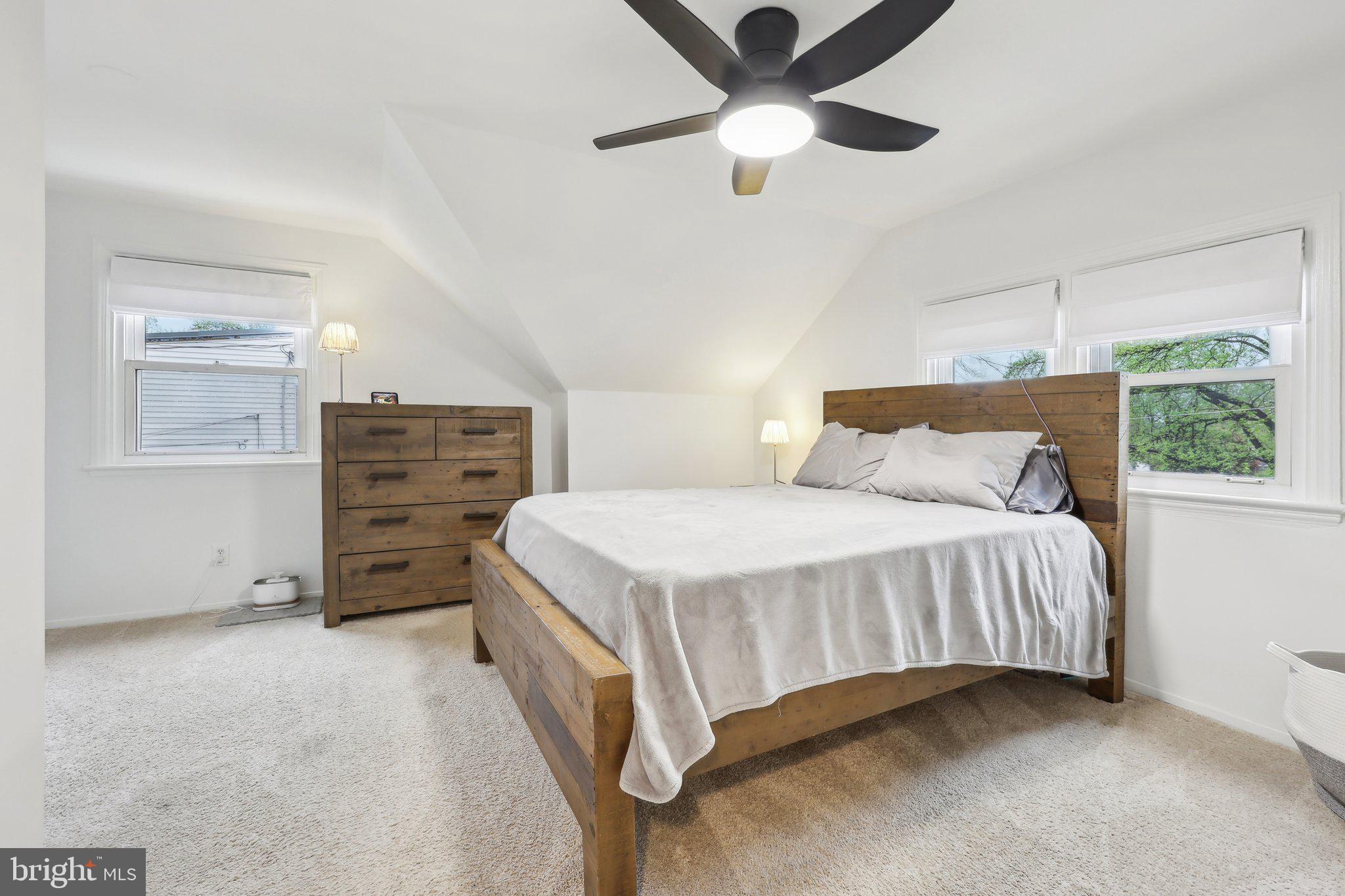 BUCKNELL MANOR - Residential