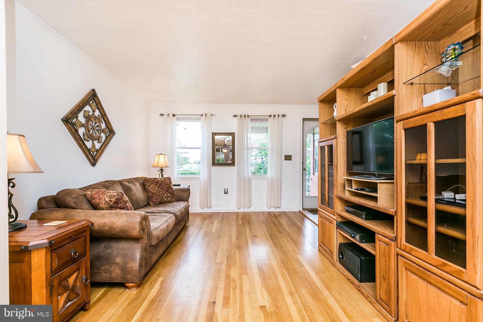 EASTWOOD - Residential