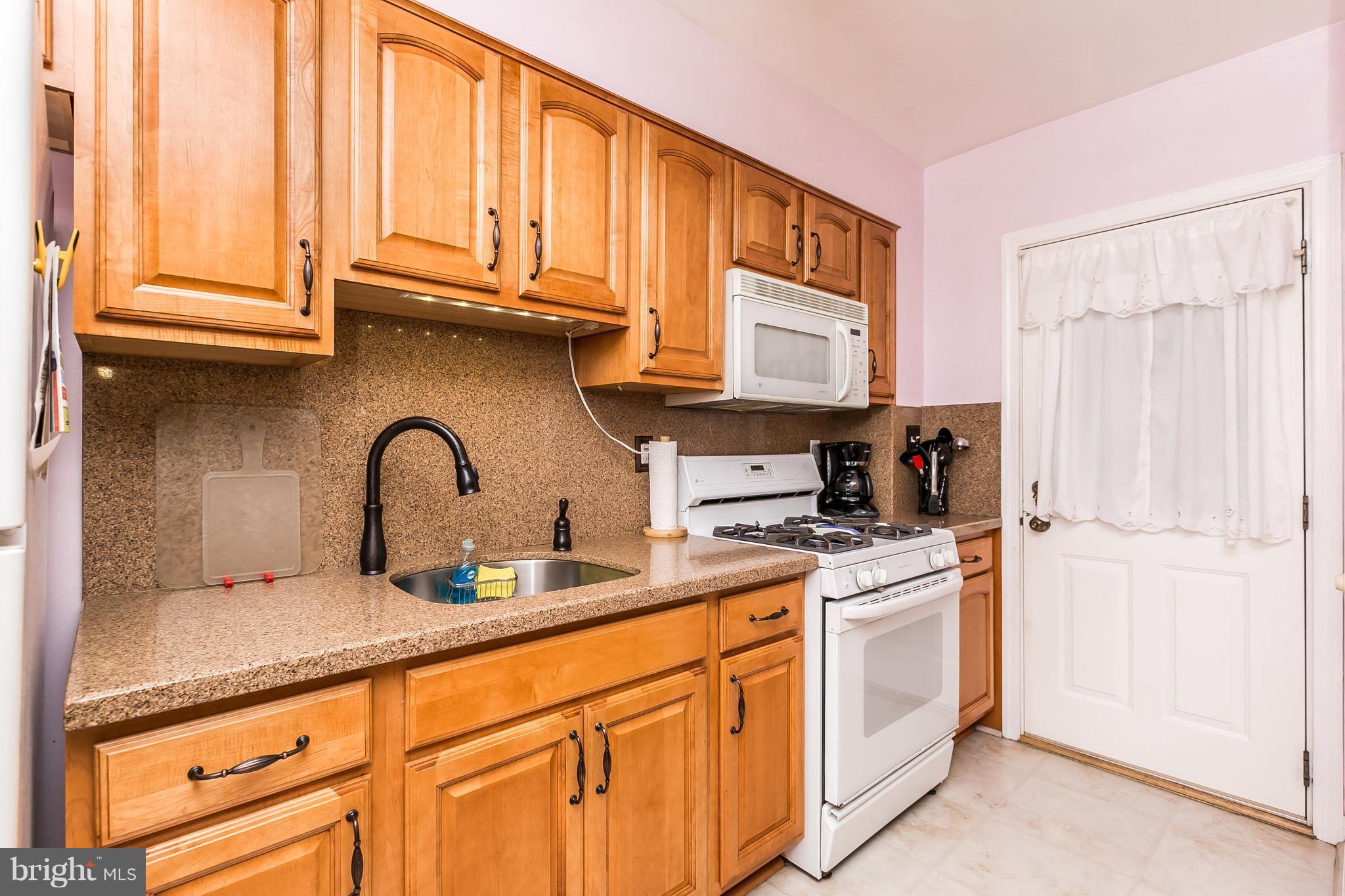 EASTWOOD - Residential