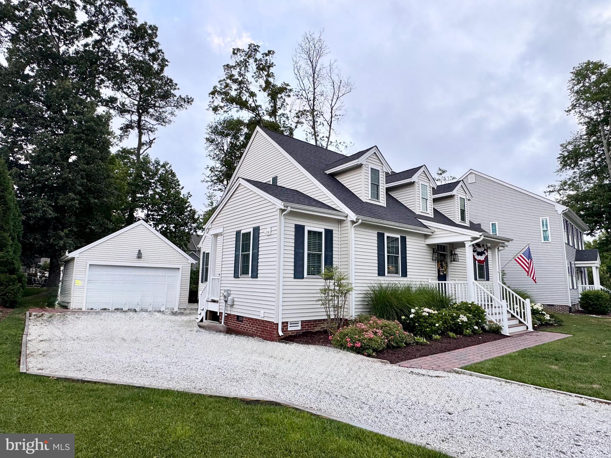 1222 CARROLLTON LANE
