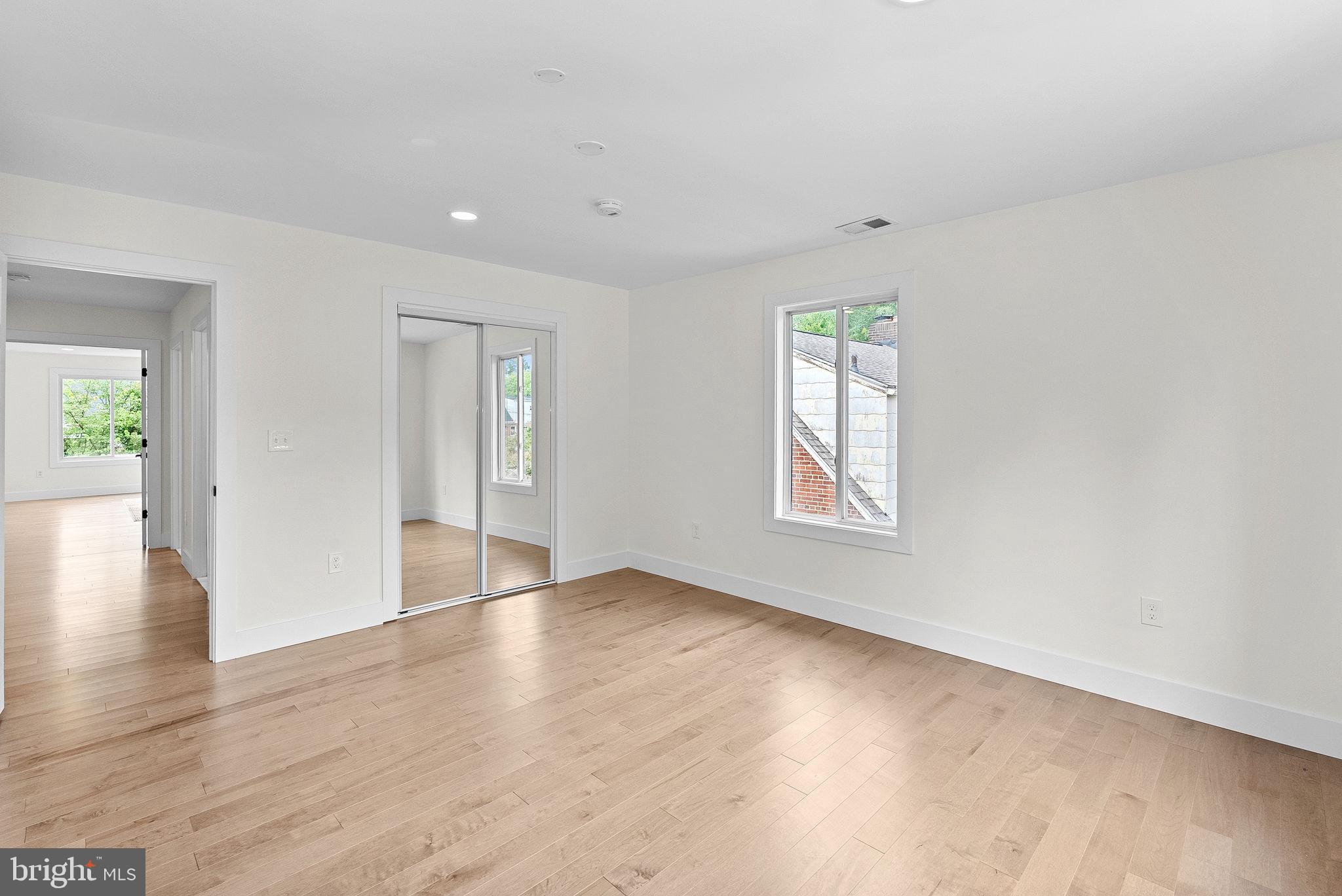 DOUGLAS PARK - Residential