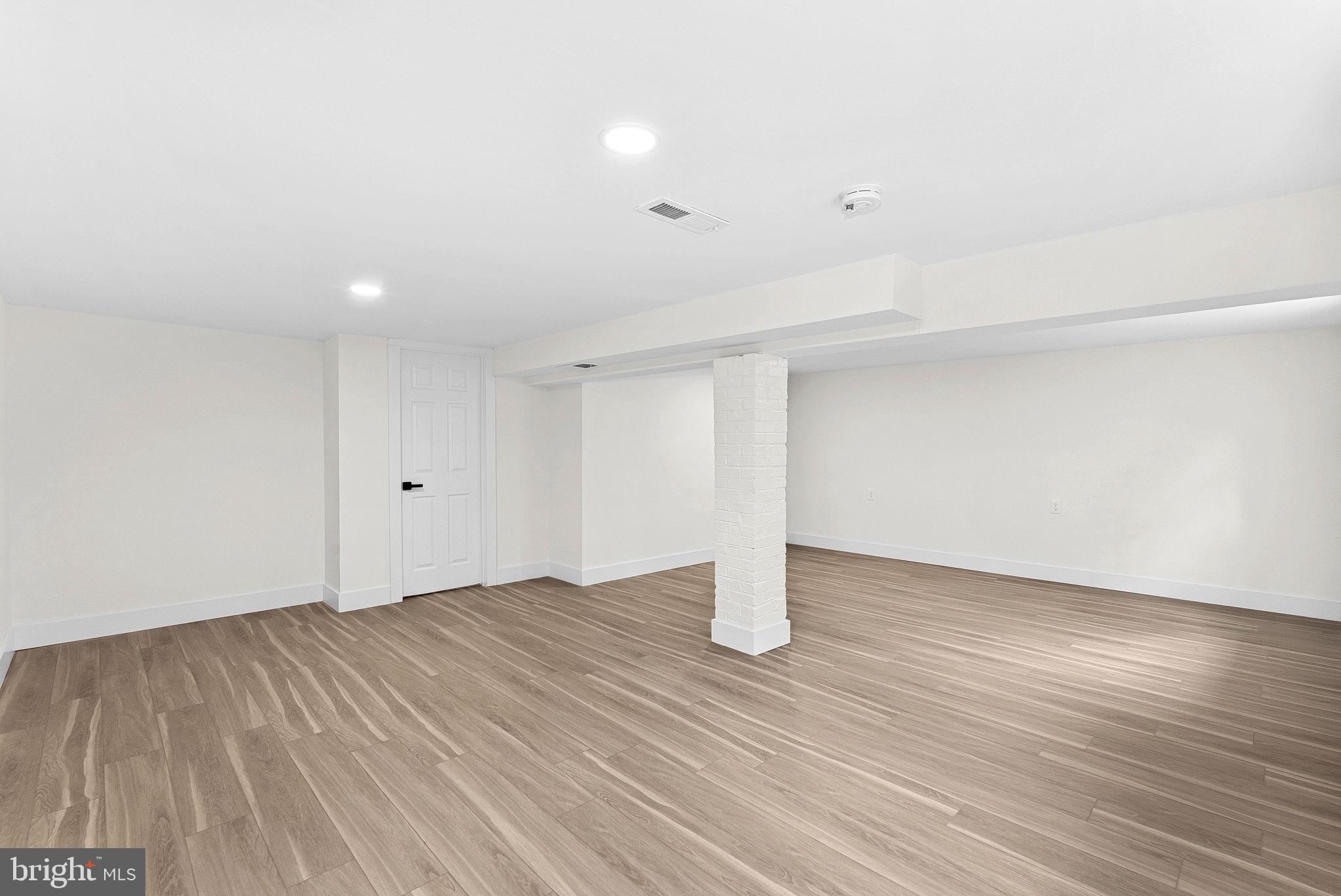 DOUGLAS PARK - Residential