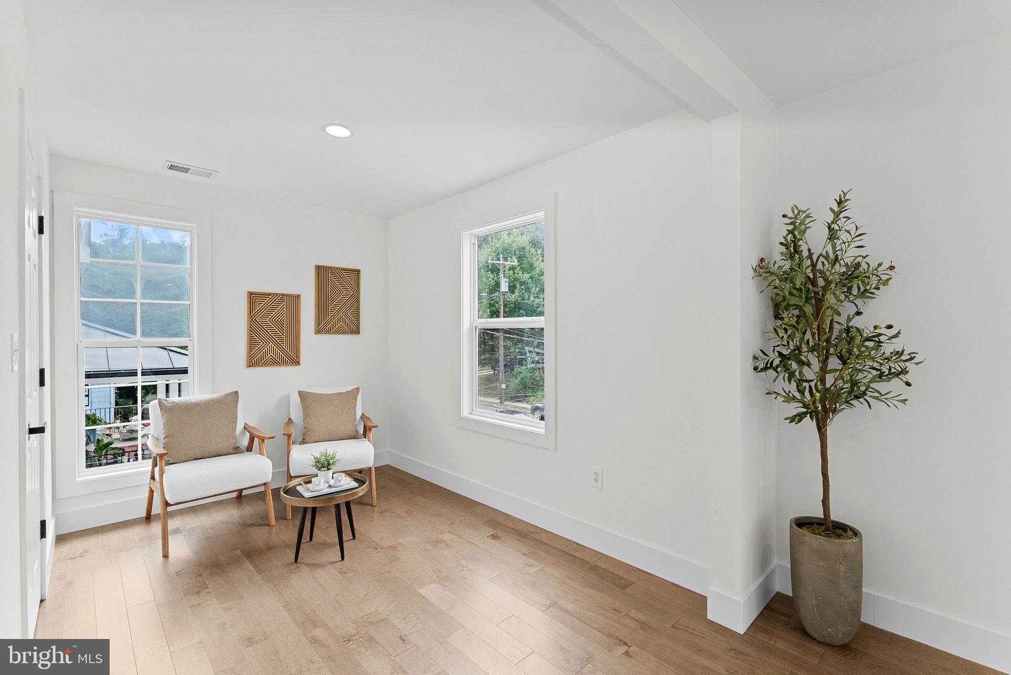 DOUGLAS PARK - Residential