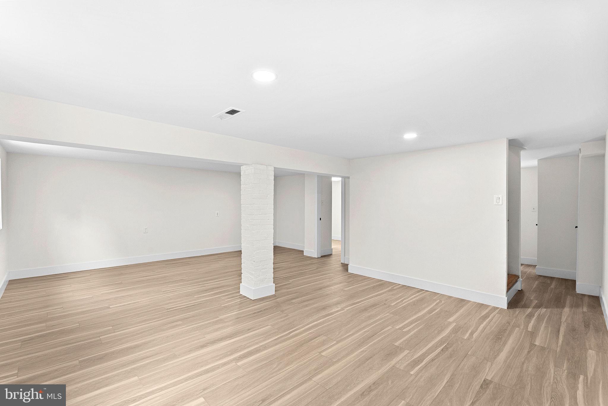 DOUGLAS PARK - Residential