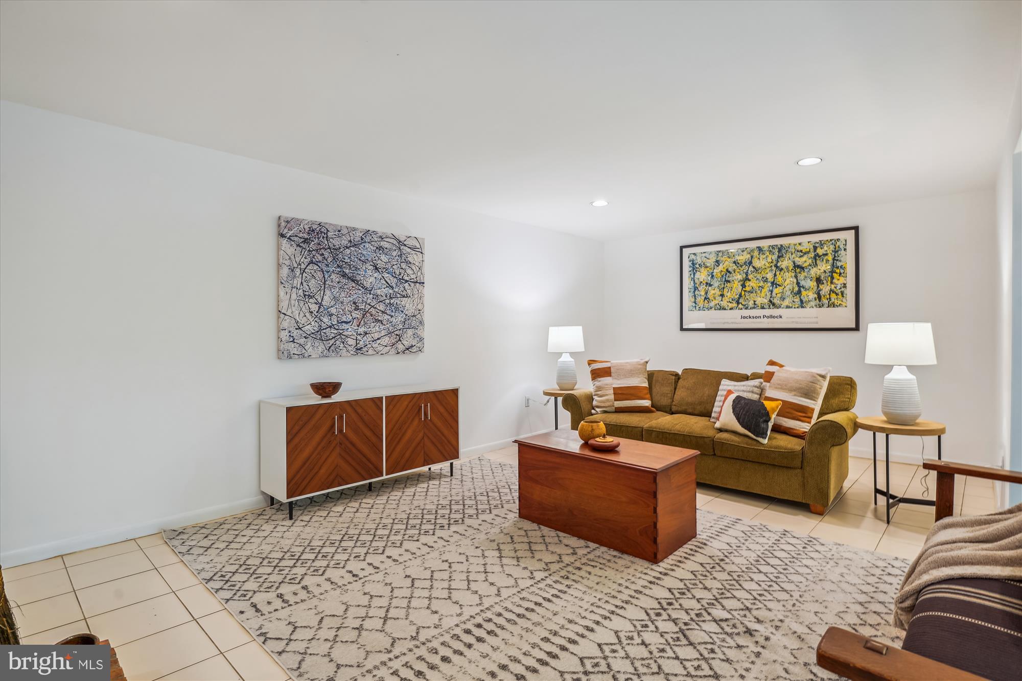 CARDEROCK SPRINGS - Residential