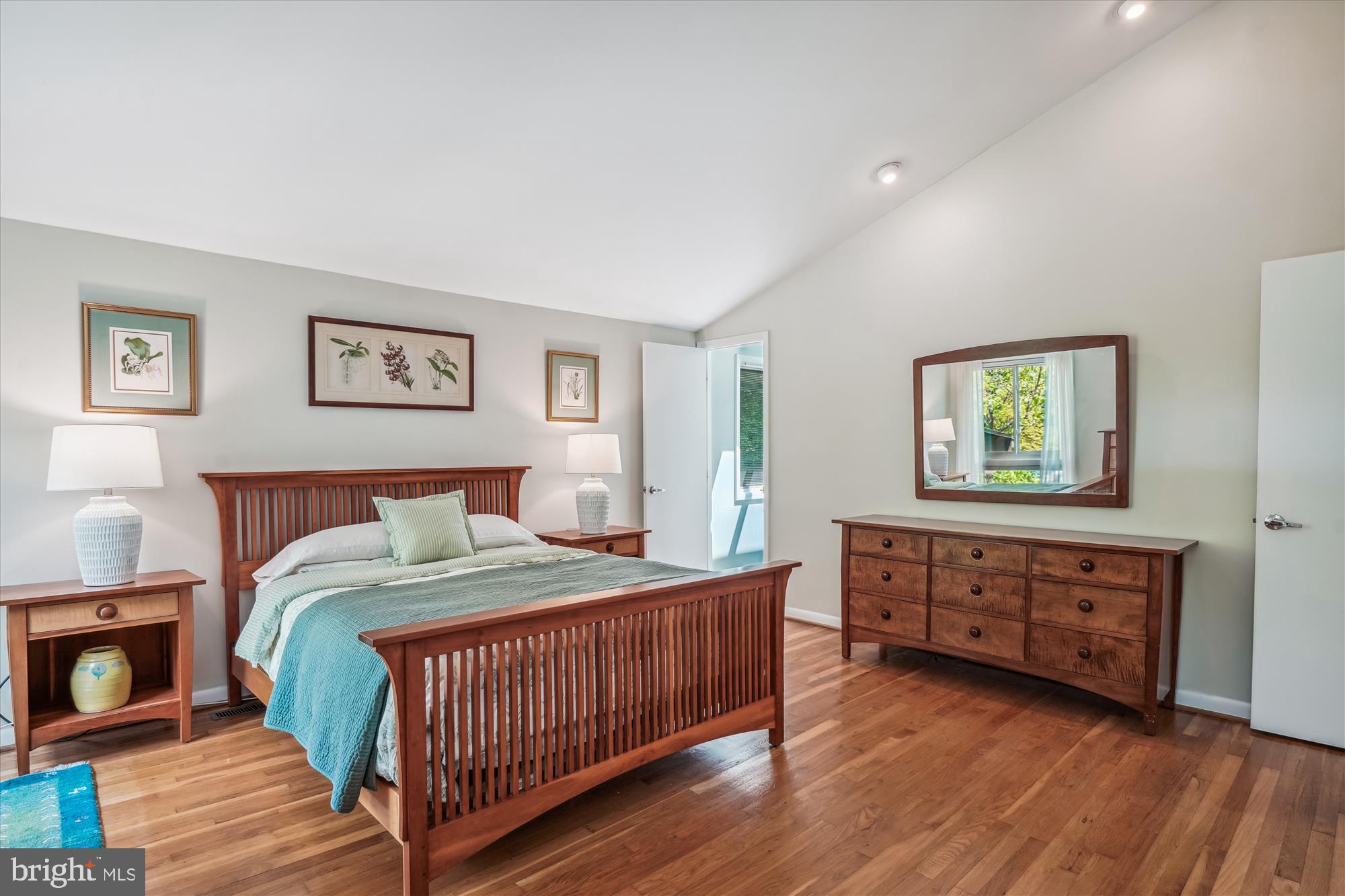 CARDEROCK SPRINGS - Residential