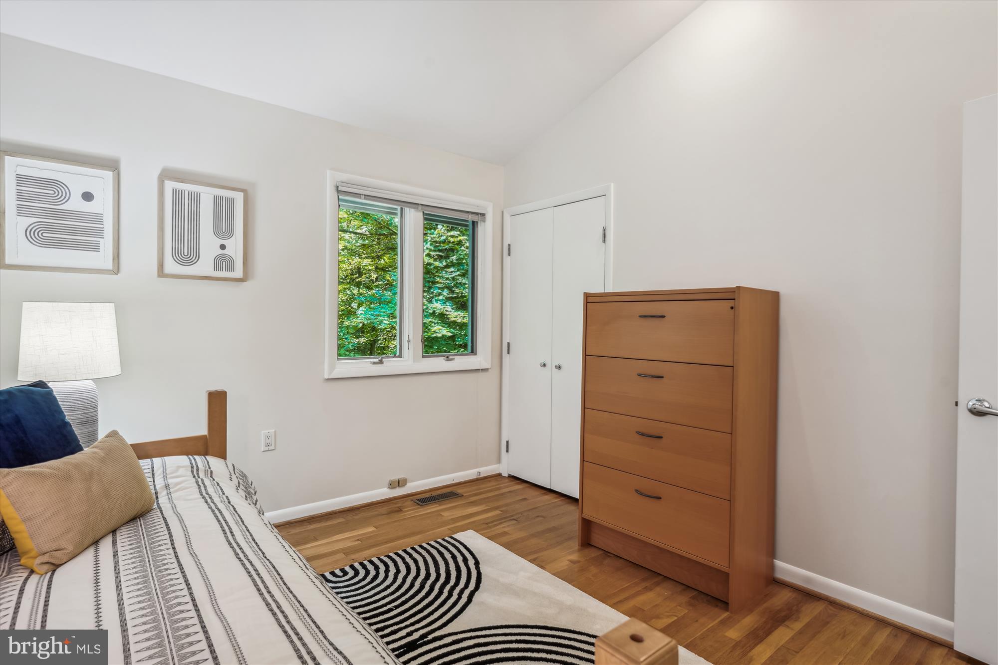 CARDEROCK SPRINGS - Residential