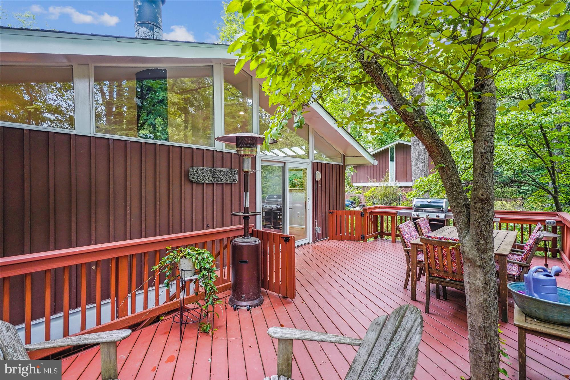 CARDEROCK SPRINGS - Residential