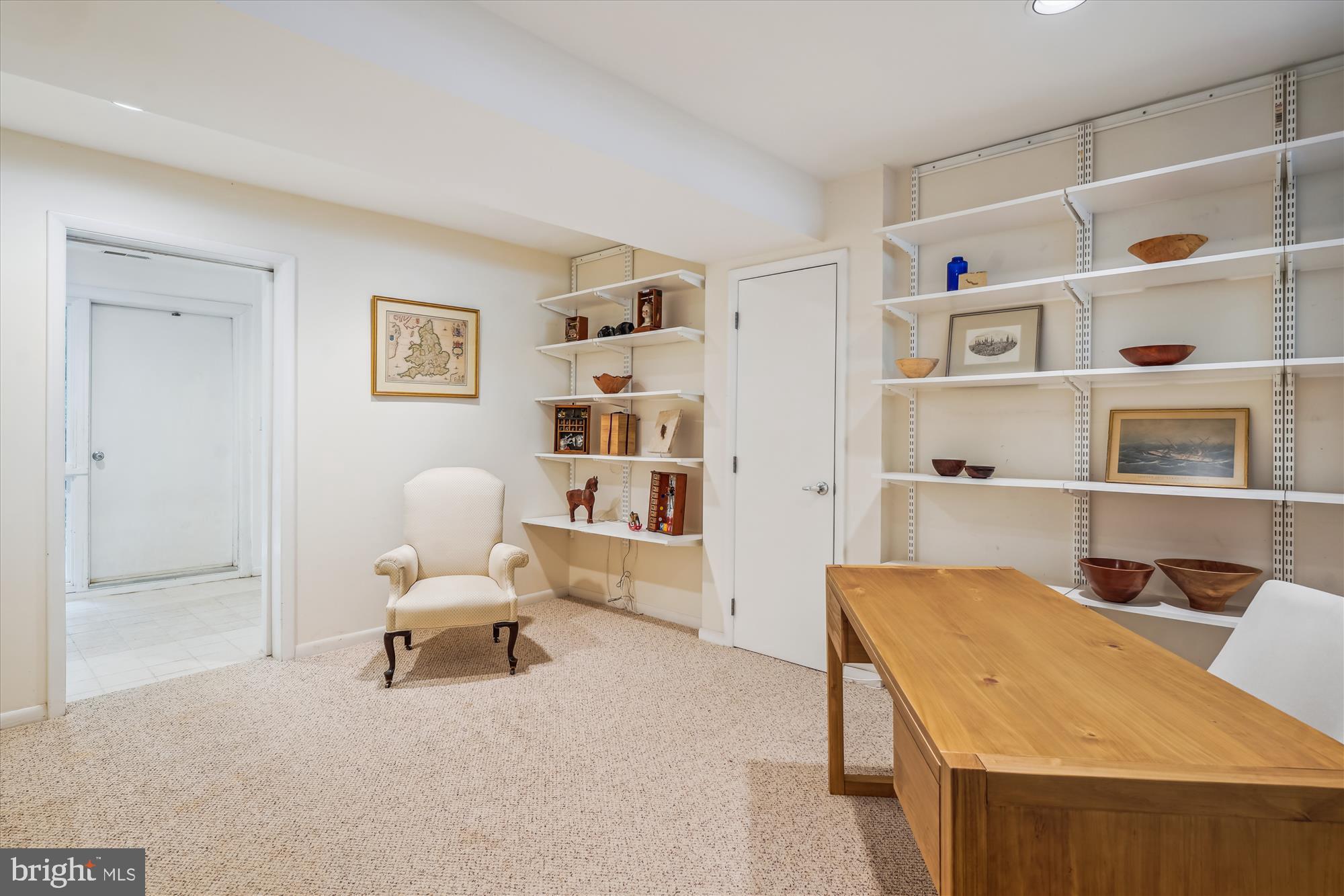 CARDEROCK SPRINGS - Residential