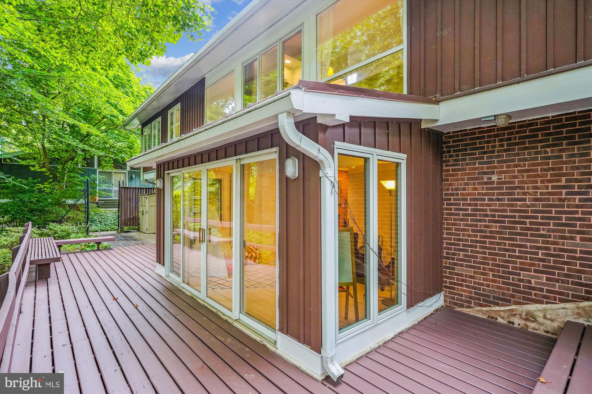 CARDEROCK SPRINGS - Residential