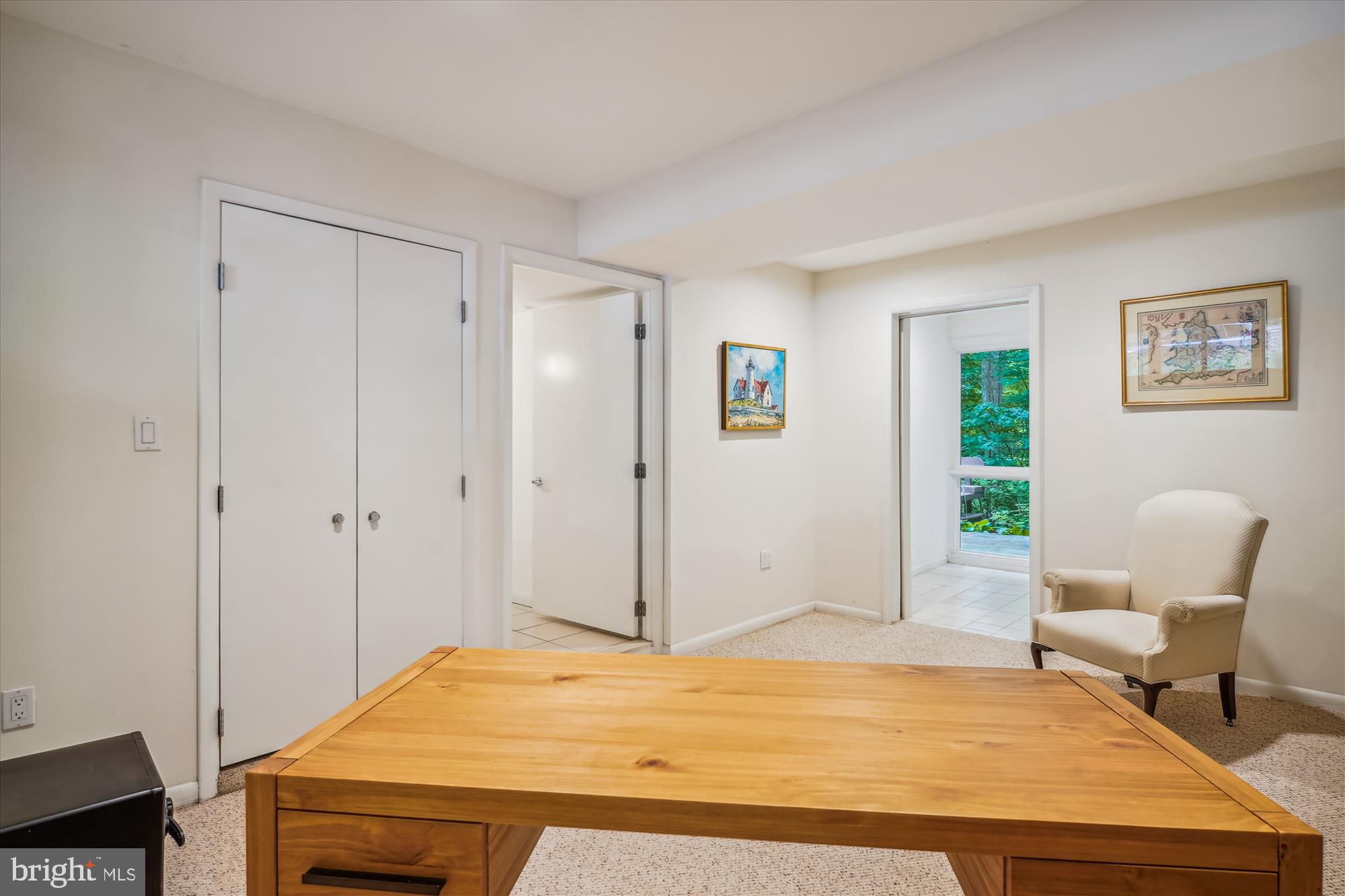 CARDEROCK SPRINGS - Residential