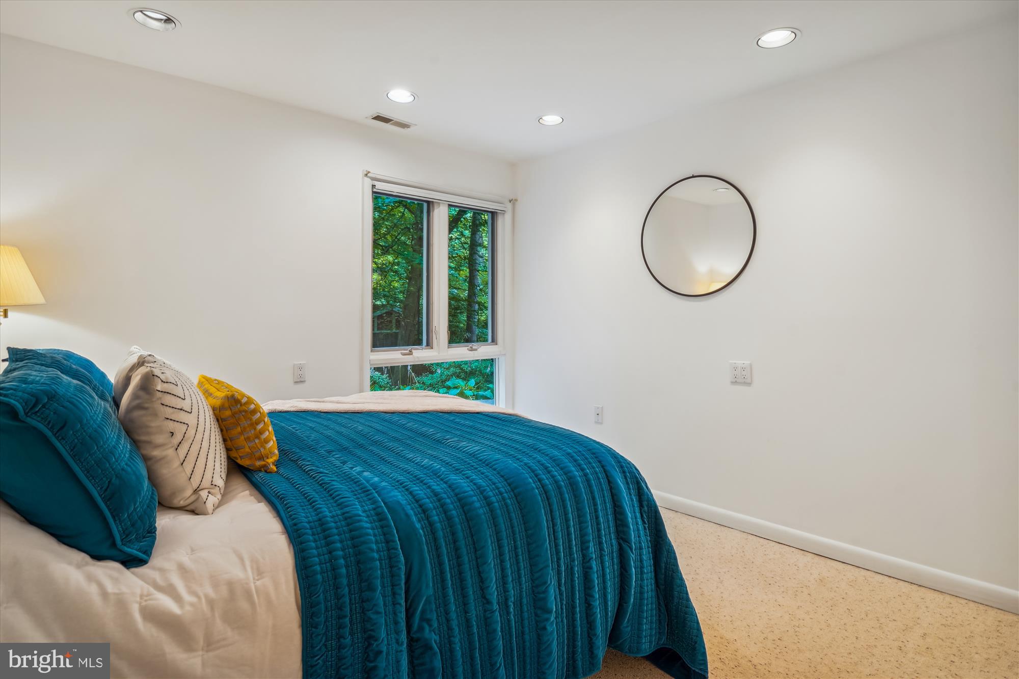 CARDEROCK SPRINGS - Residential