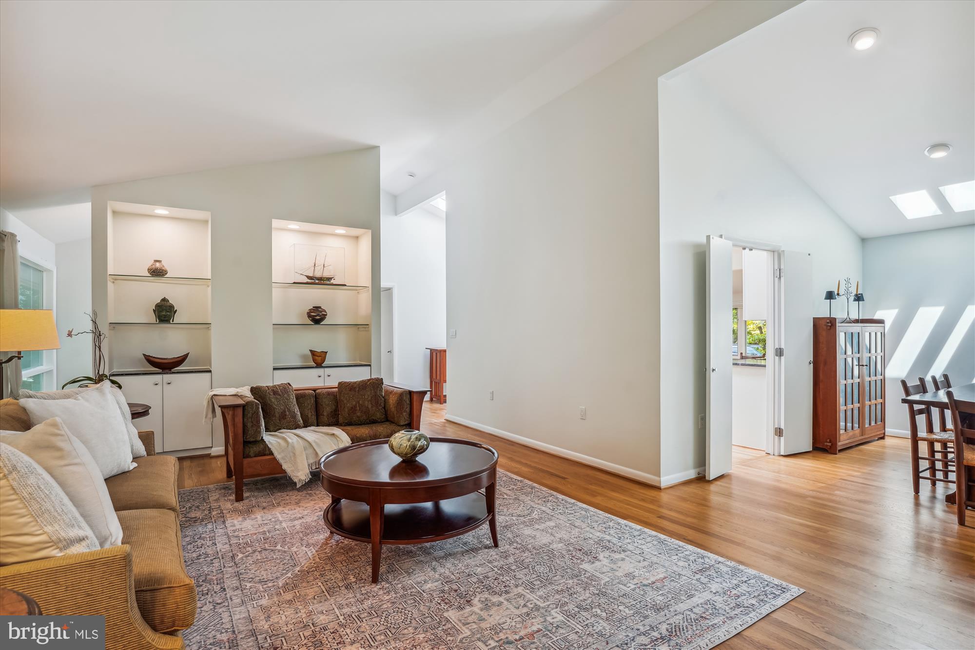 CARDEROCK SPRINGS - Residential