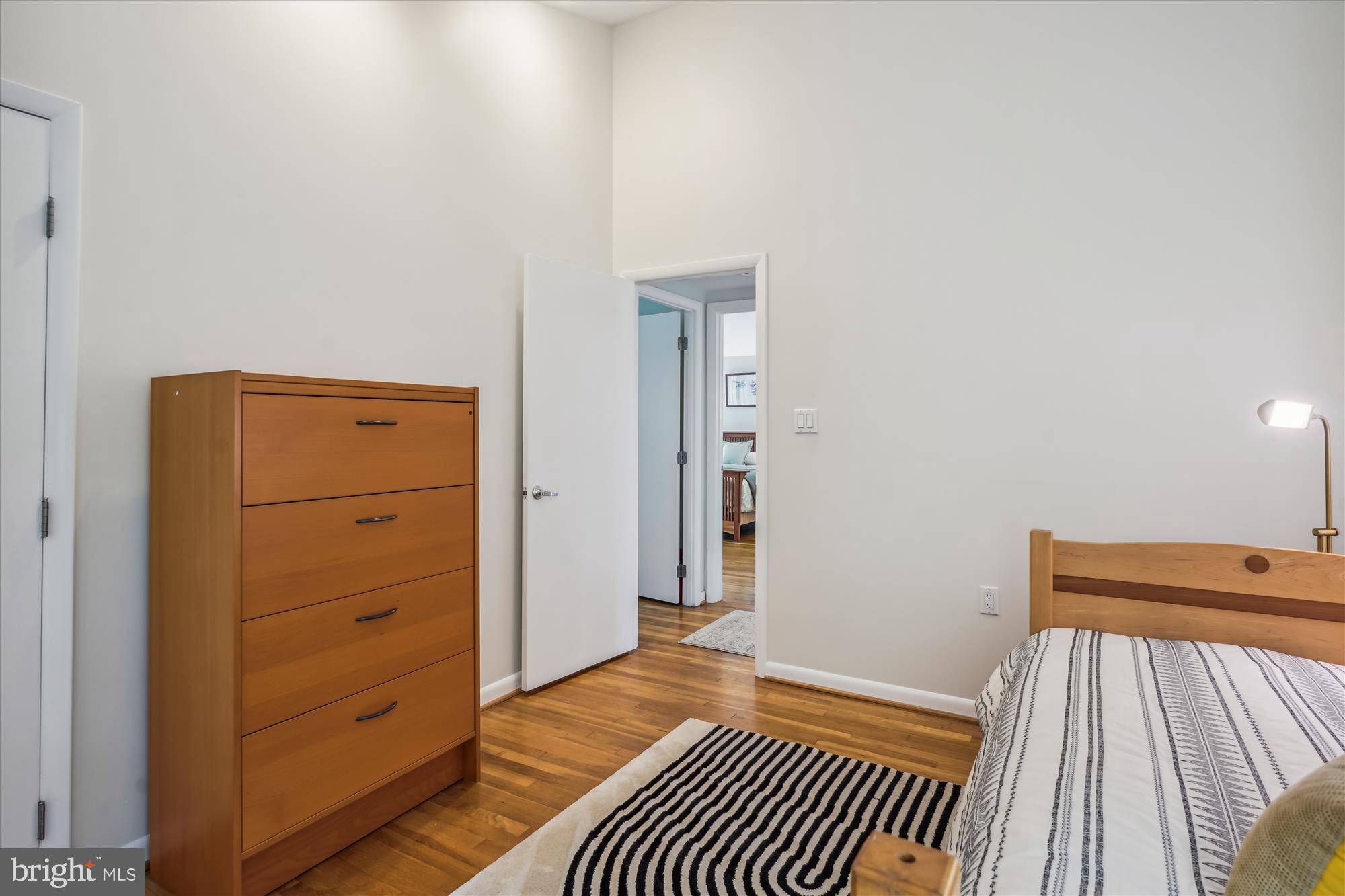 CARDEROCK SPRINGS - Residential