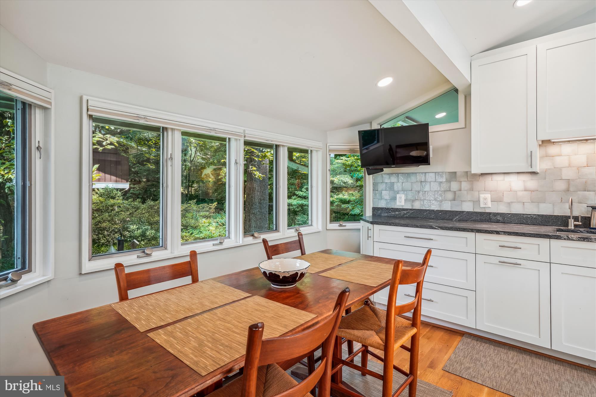 CARDEROCK SPRINGS - Residential