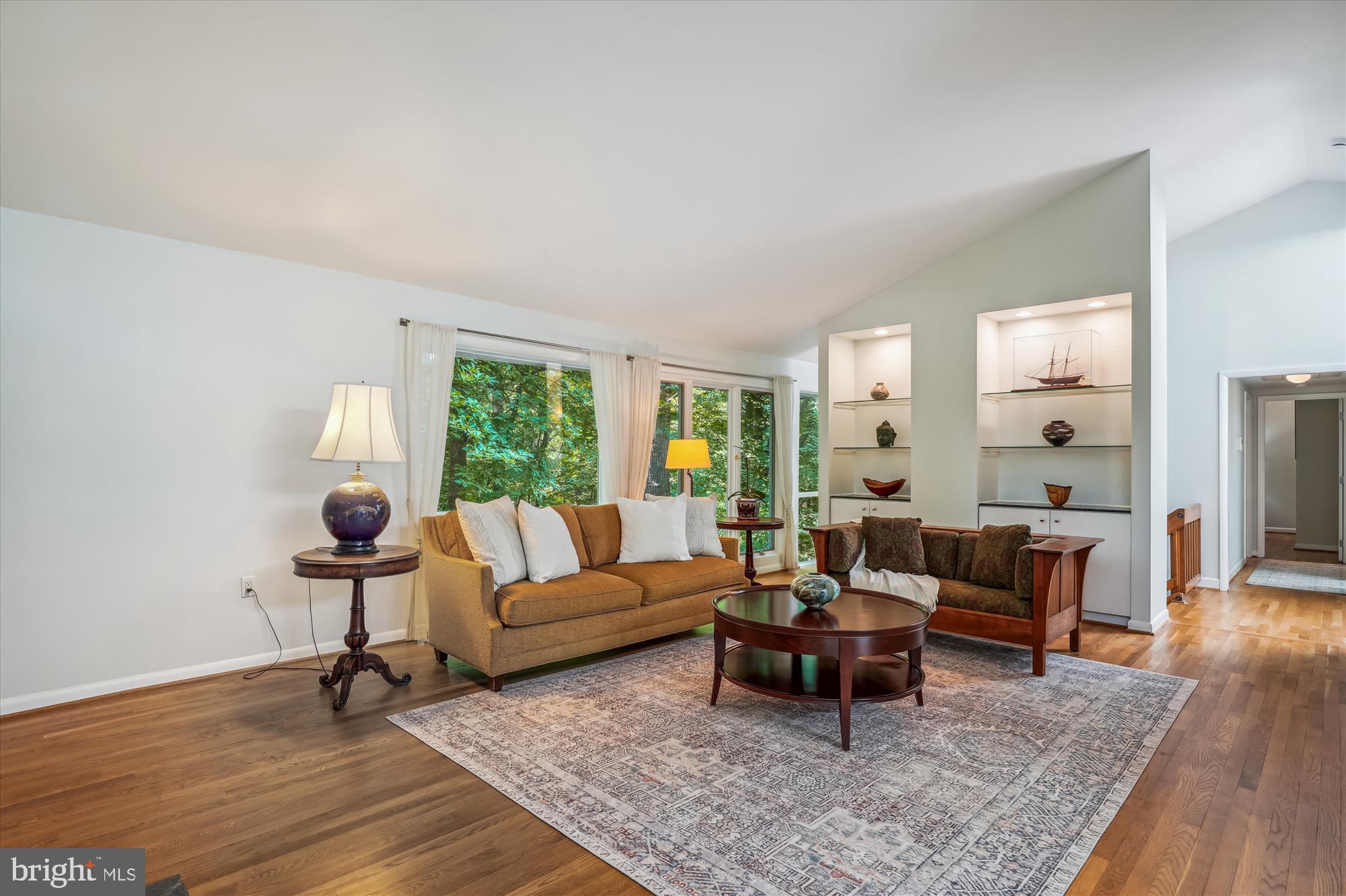 CARDEROCK SPRINGS - Residential