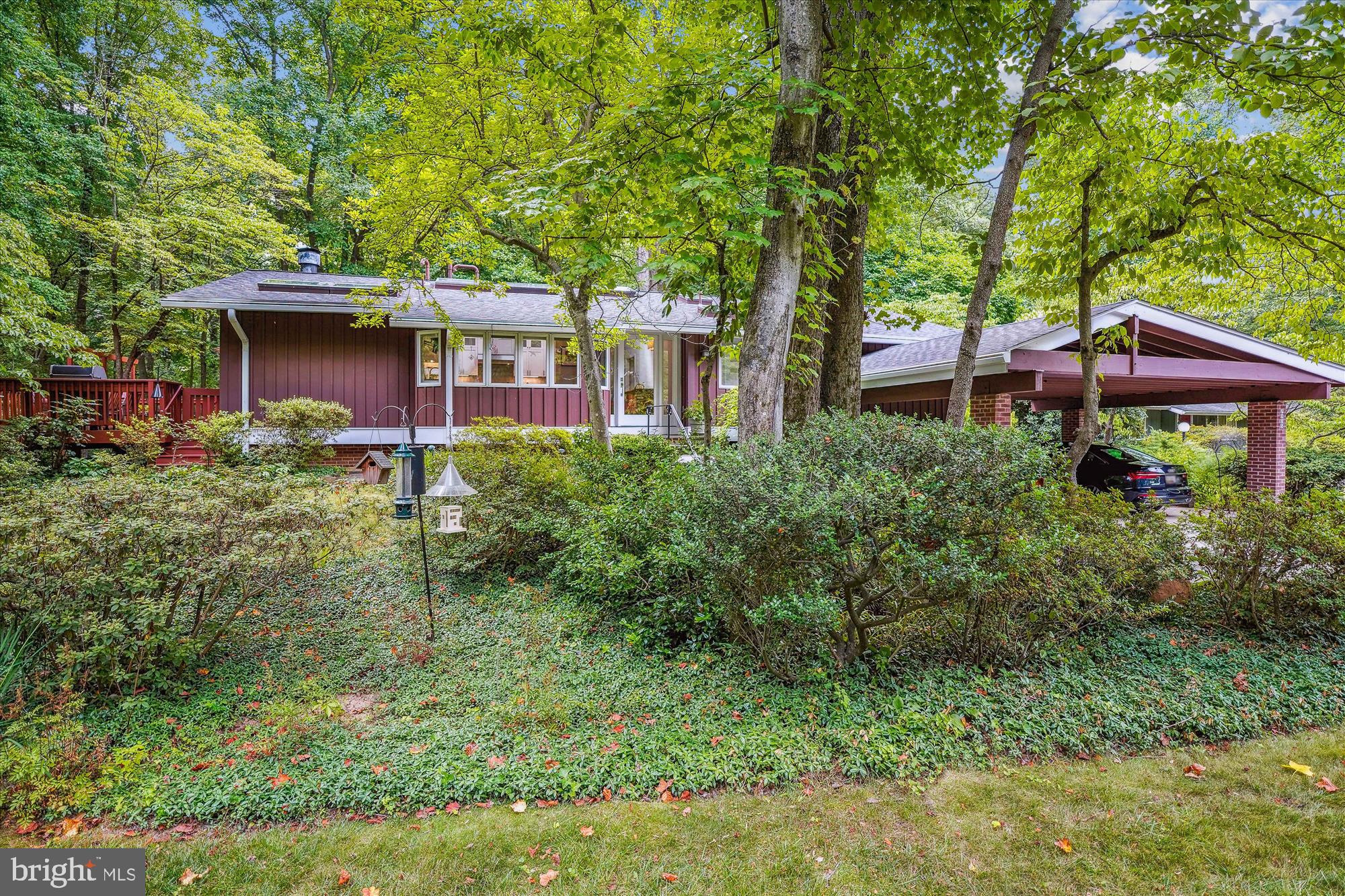 CARDEROCK SPRINGS - Residential