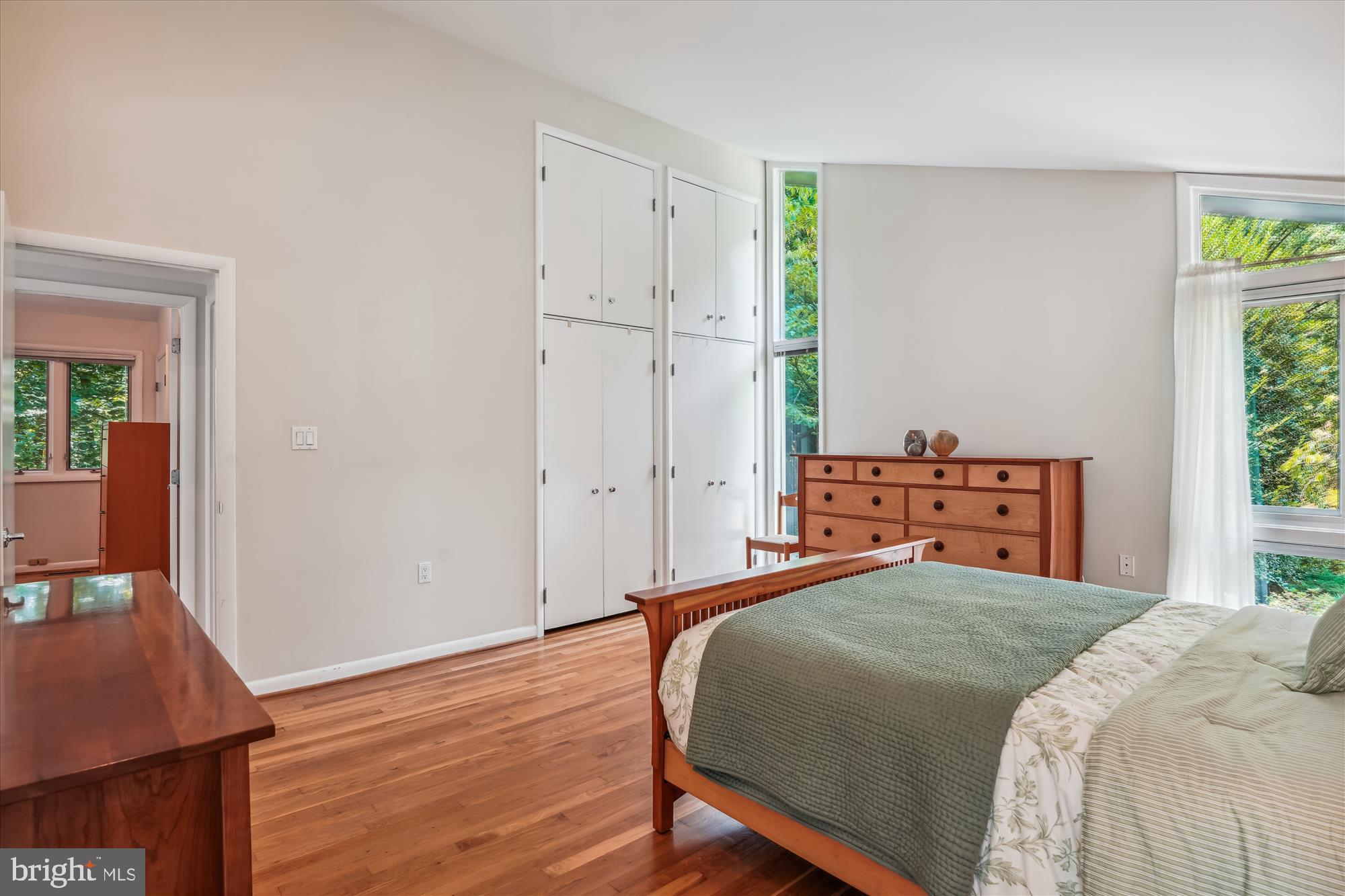 CARDEROCK SPRINGS - Residential