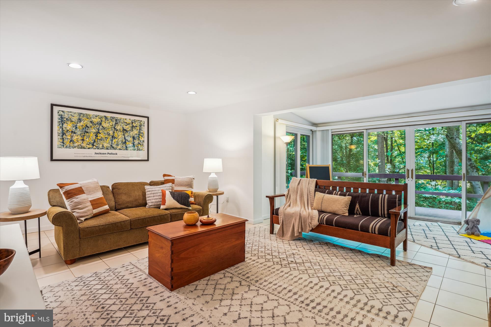 CARDEROCK SPRINGS - Residential